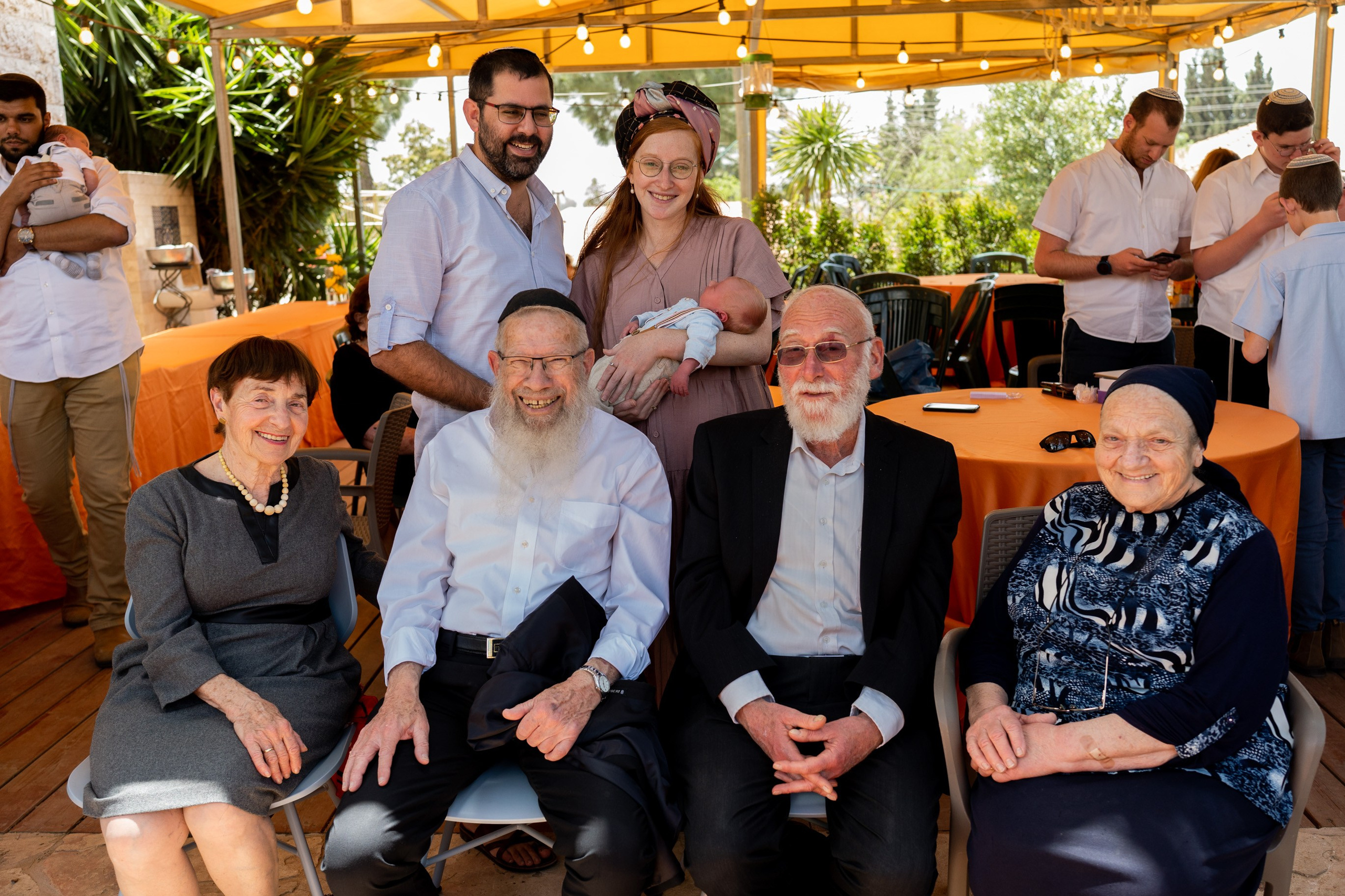 משפחת ברנד. יוסף מזרחי צילום חתונה, ברית וזוגיות. צלם מקצועי שאוהב להוציא אתכם הכי יפים ברגעים הכי מרגשים