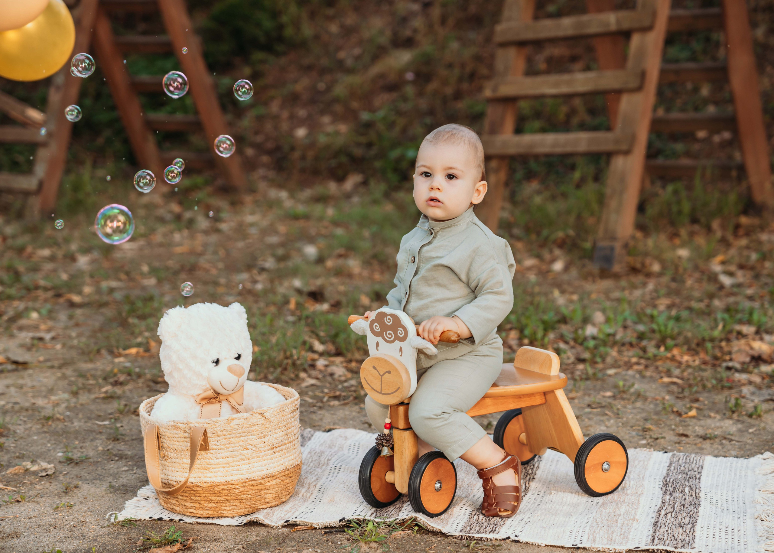 FOTOGRAFISANJE U PRIRODI. DEČIJI FOTOGRAF BEOGRAD|NOVOGODISNJE FOTOGRAFISANJE|CAKE SMASH