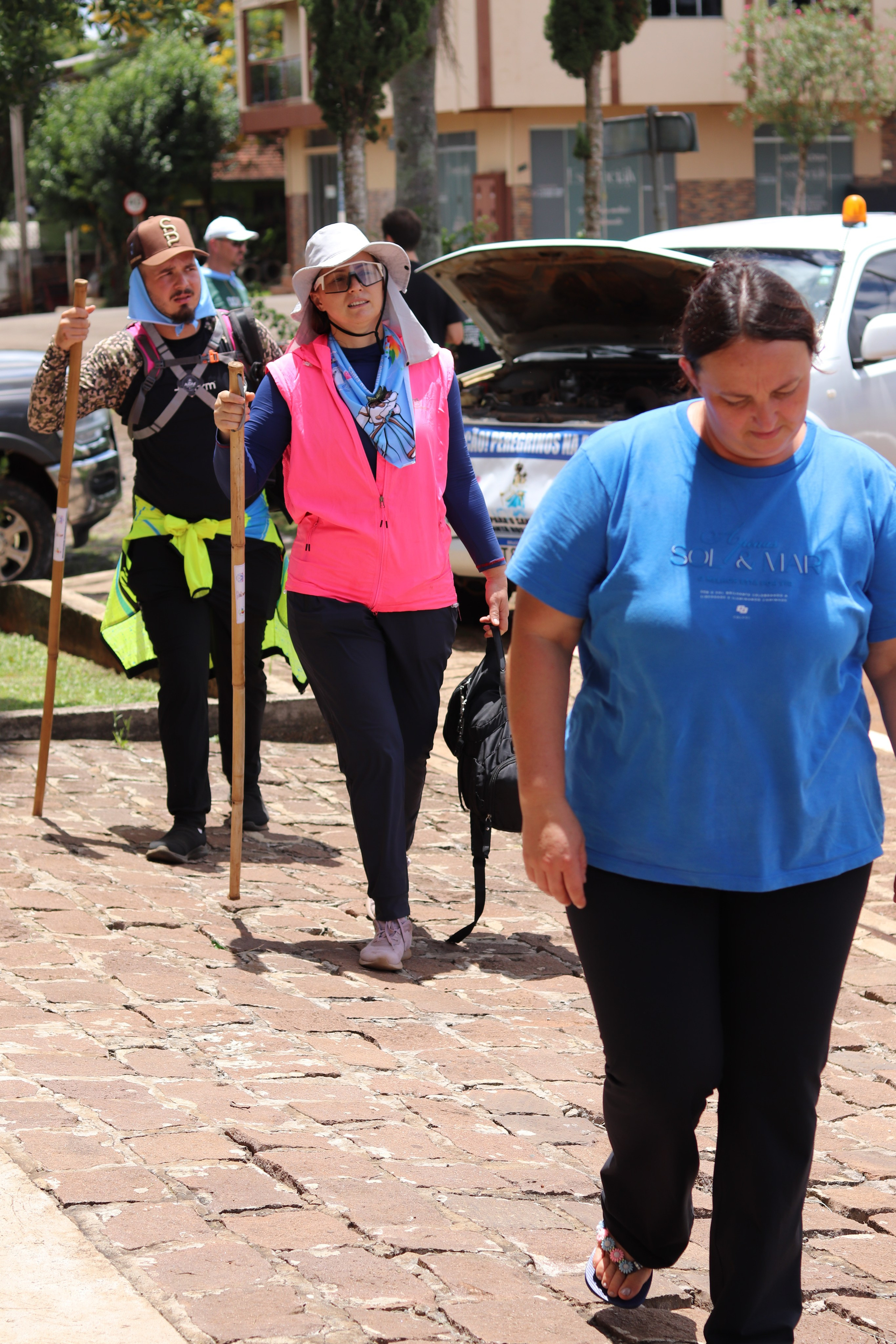 Peregrinação Nossa Senhora de Belém. Handa Produções