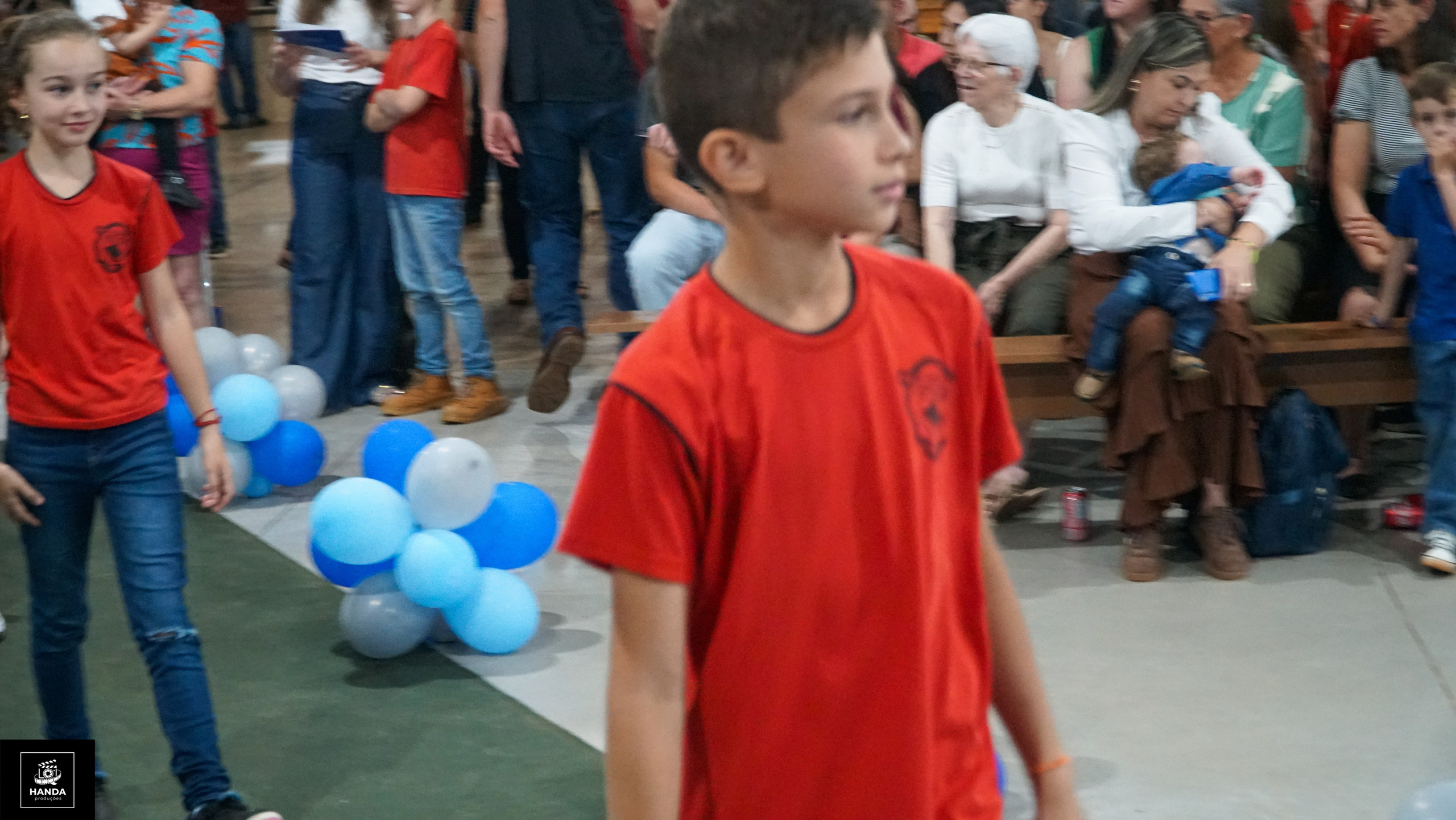 Noite autógrafos colégio Aurélio Buarque de Holanda. Handa Produções