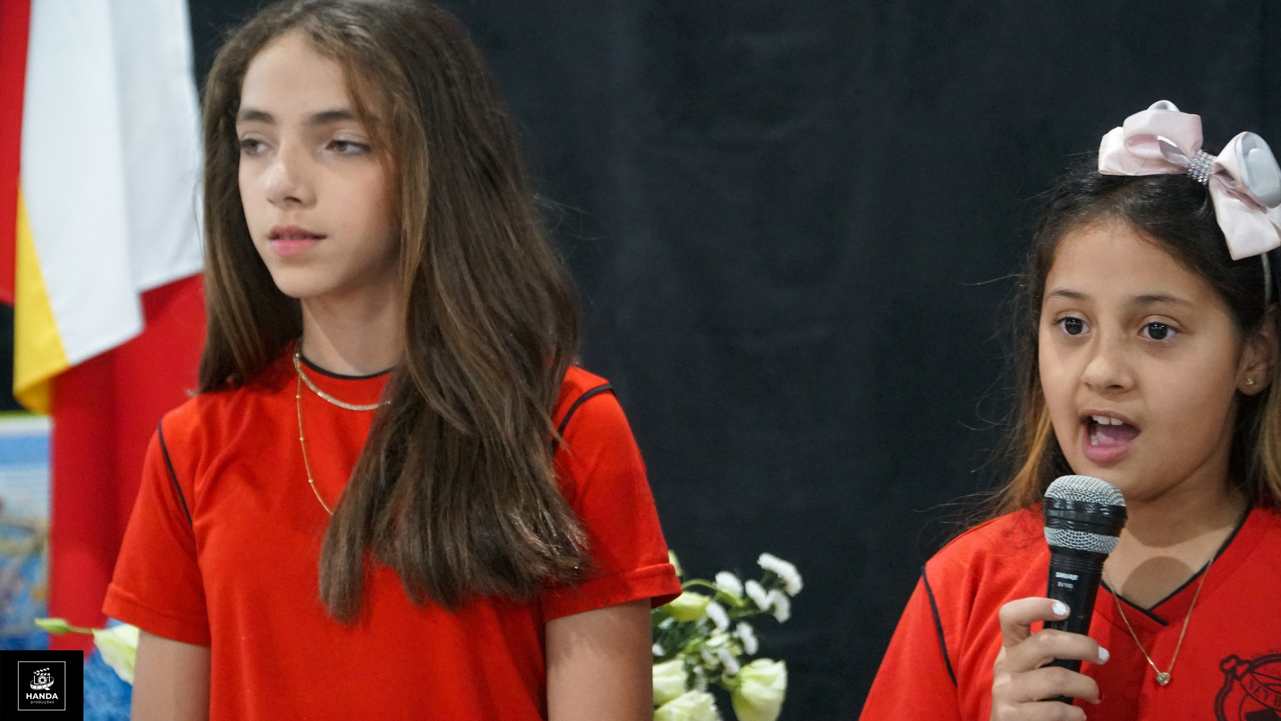 Noite autógrafos colégio Aurélio Buarque de Holanda. Handa Produções