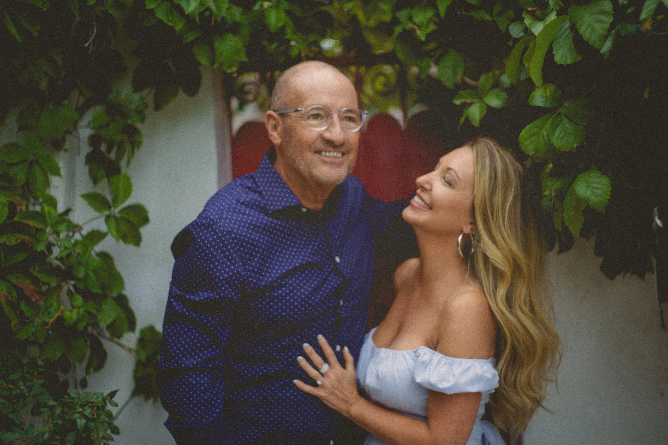 Victoria and Michel. Photographer in Greece Kristina