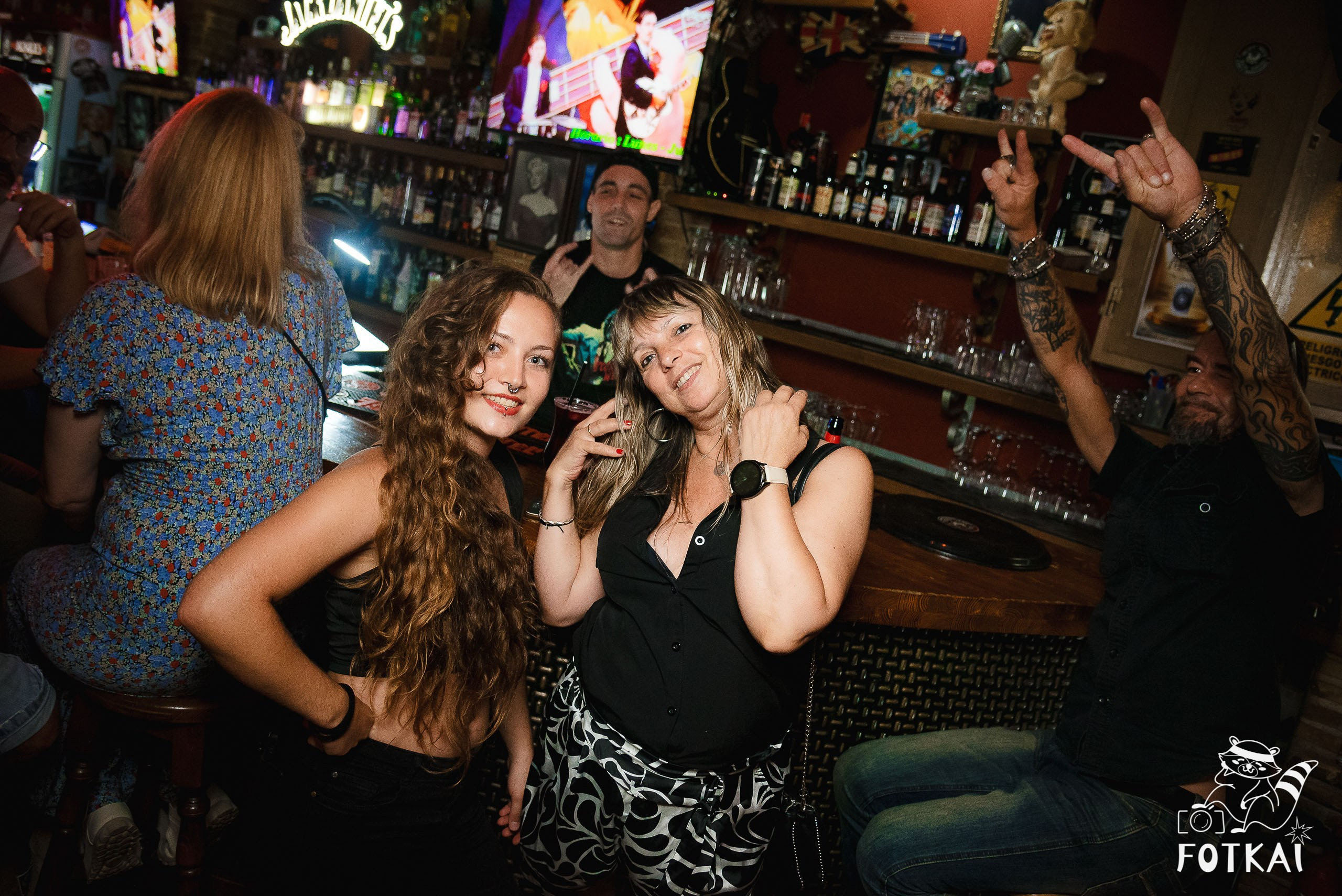 Monroe’s Rock Bar Torrevieja: Reportaje fotográfico 01.08.25 | FOTKAI