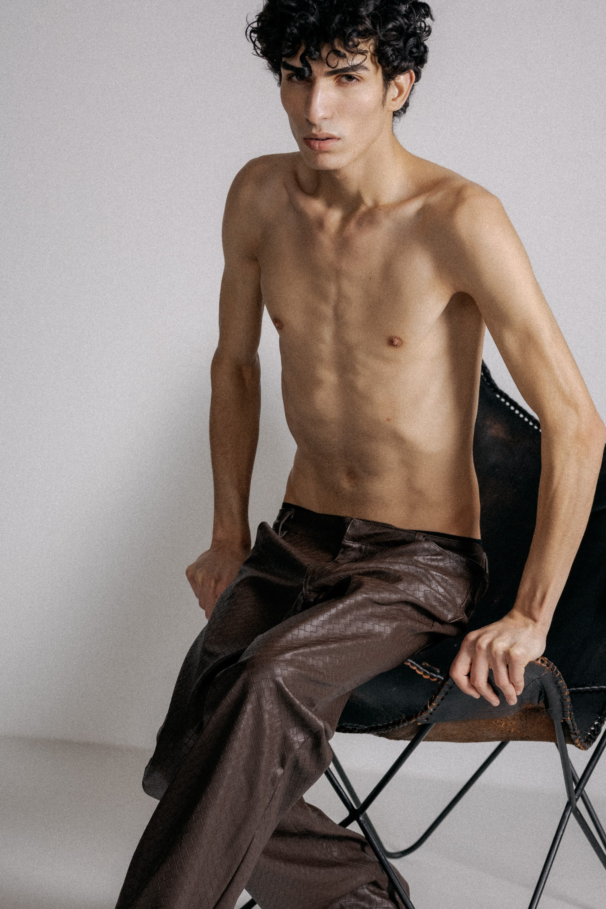 Editorial portfoliokuvaus ● Hristo. Valokuvaaja Lahti, Helsinki Elena Salonen