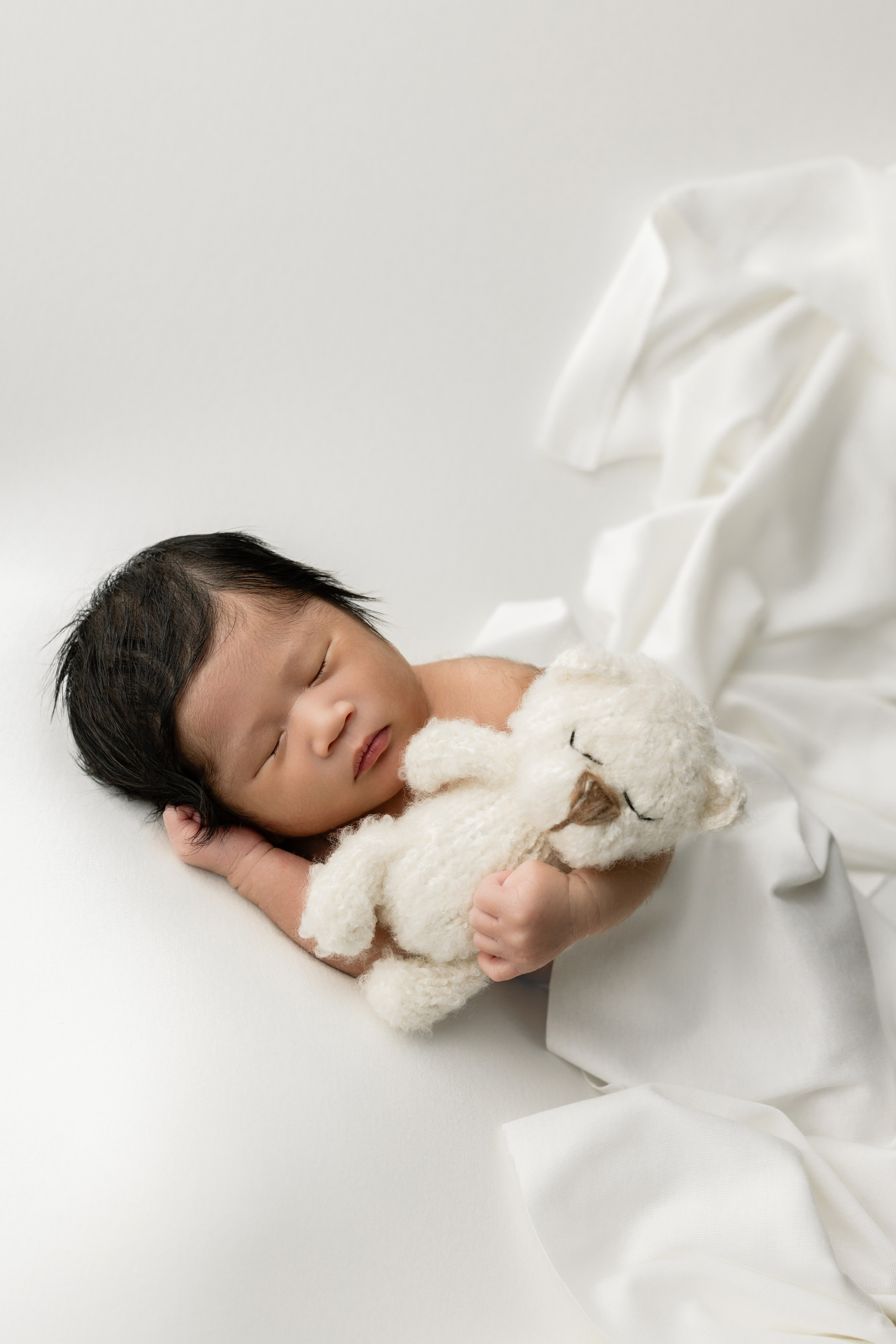 5–20 Days Newborn Photography in Toronto. Iana Banana | Toronto Maternity, Newborn & Family Photographer