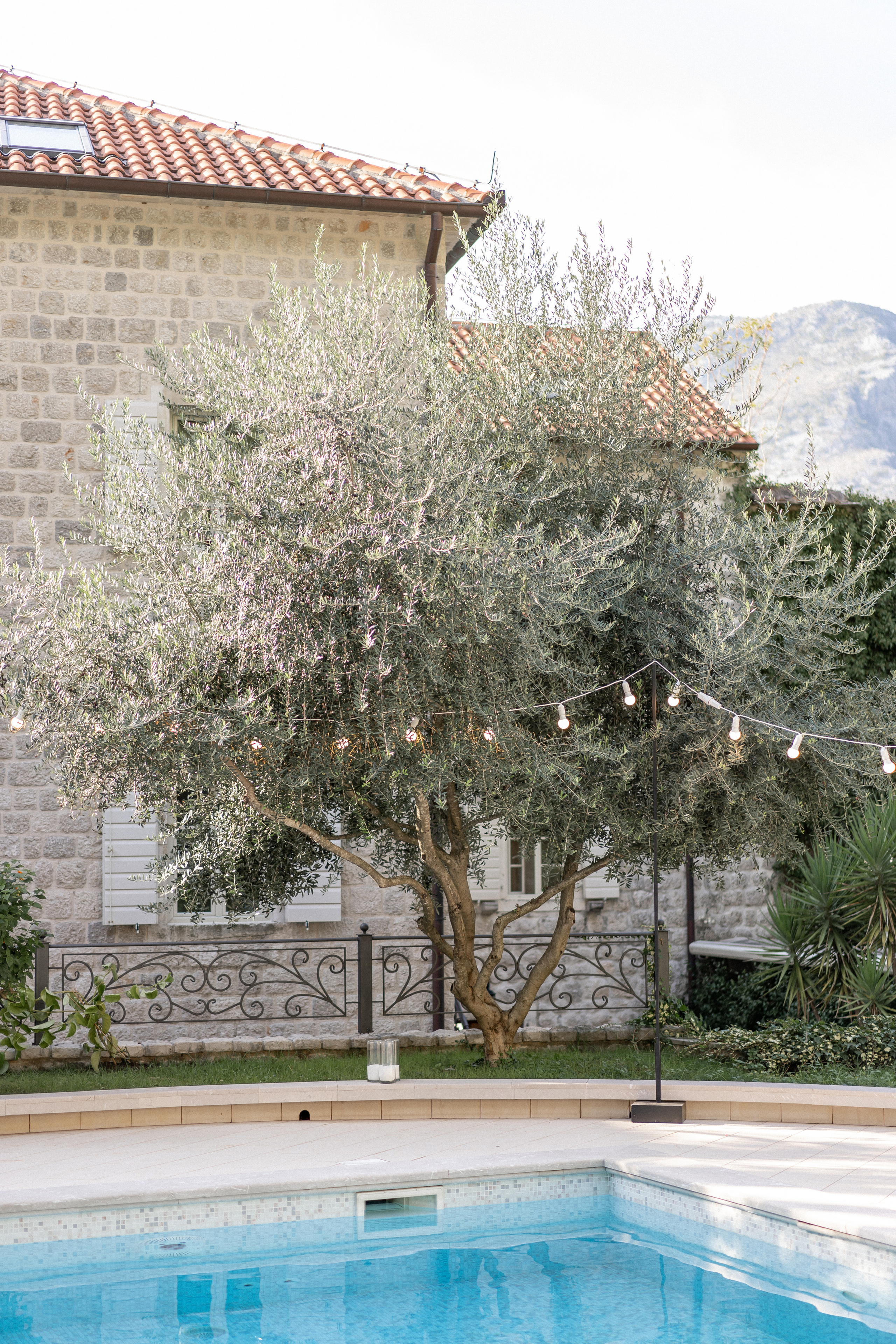 Intimno i udobno venčanje u Vili Nikčević u Crnoj Gori