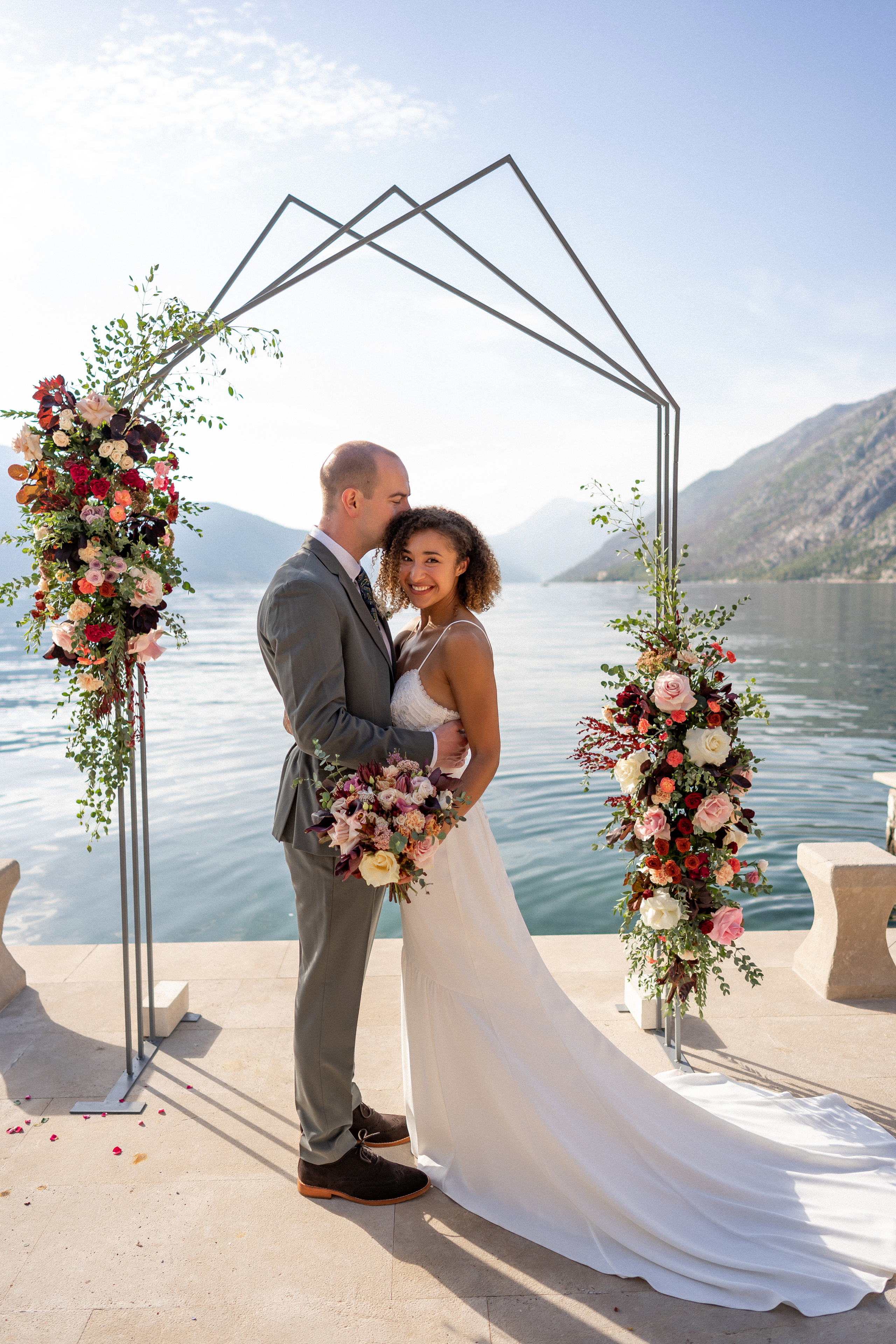 Intimno i udobno venčanje u Vili Nikčević u Crnoj Gori