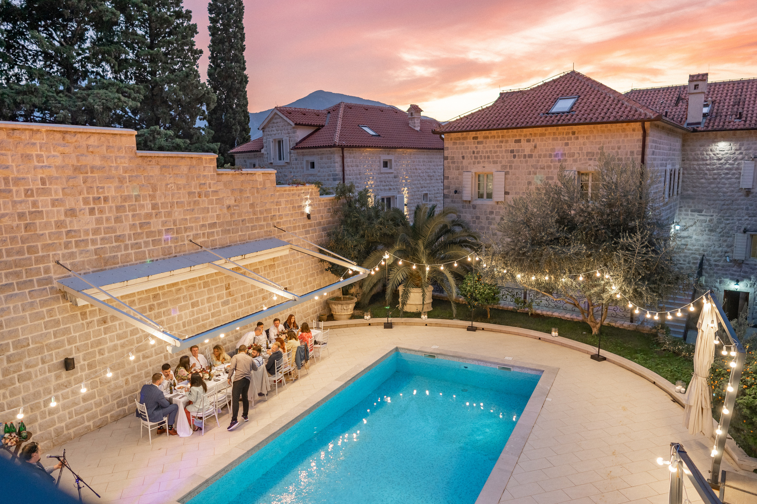 Intimno i udobno venčanje u Vili Nikčević u Crnoj Gori