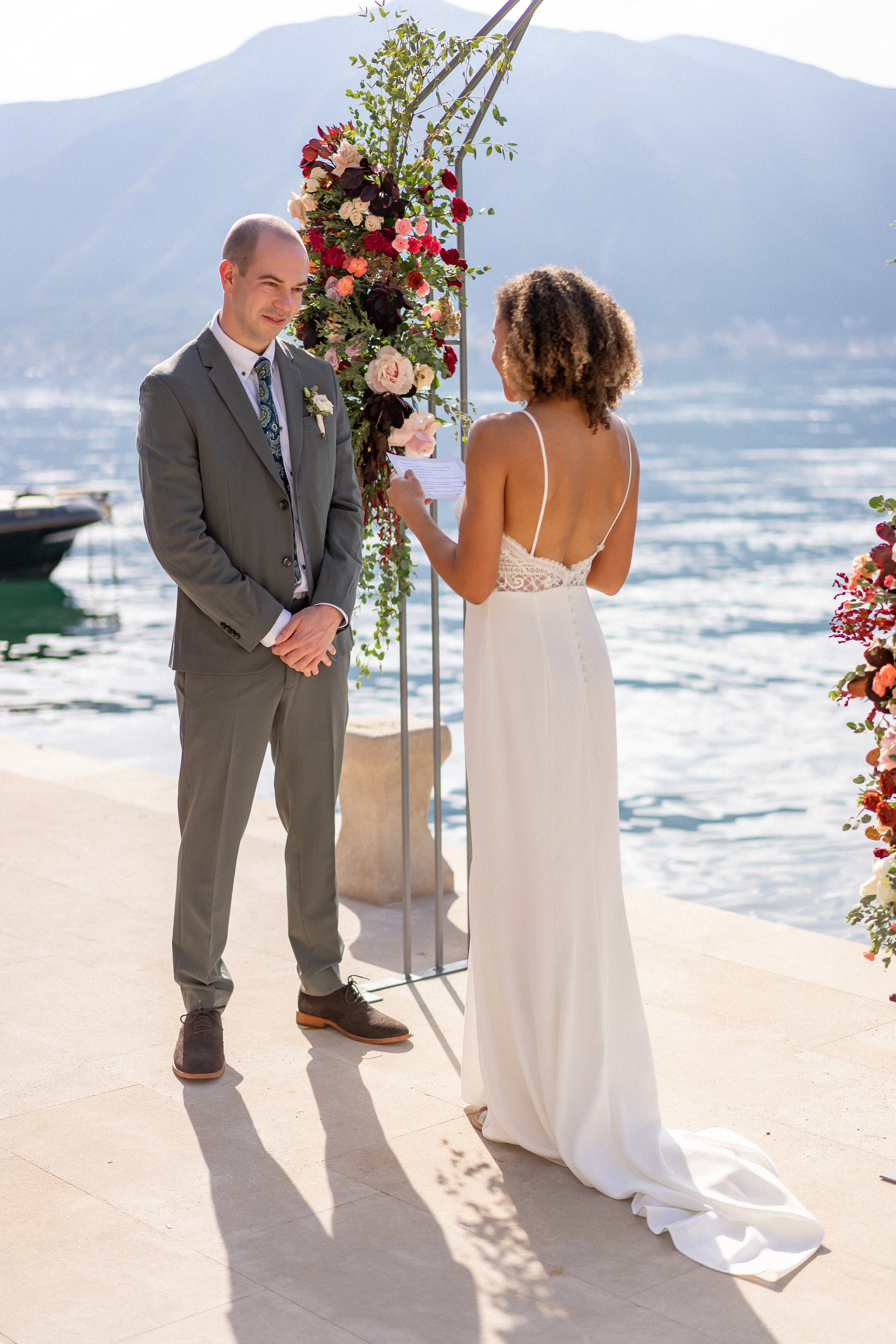 Intimno i udobno venčanje u Vili Nikčević u Crnoj Gori