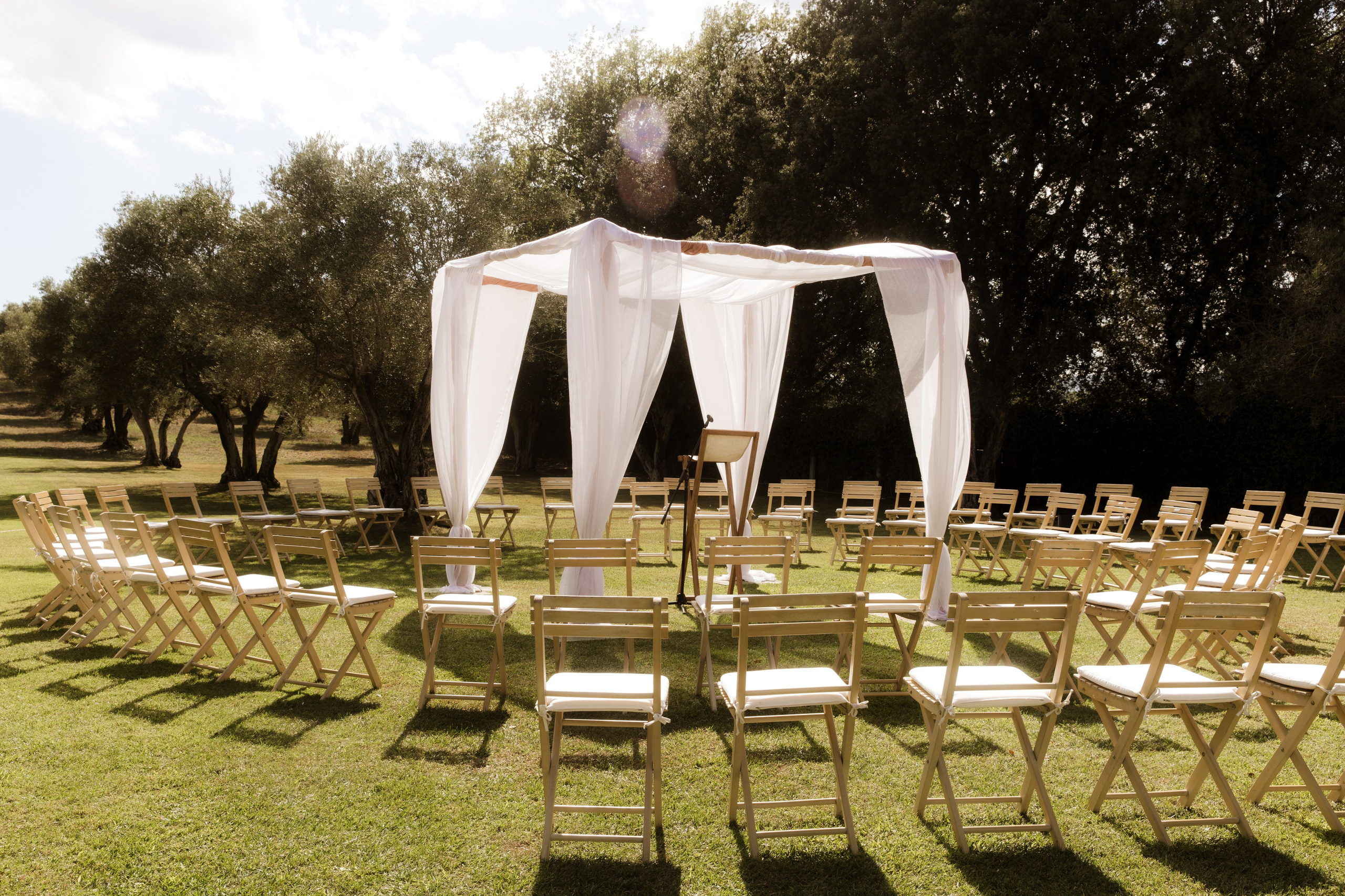 PJ & Yonna. Hotel Castell d’Emporda. Paola fotógrafo / videografo de bodas en Barcelona