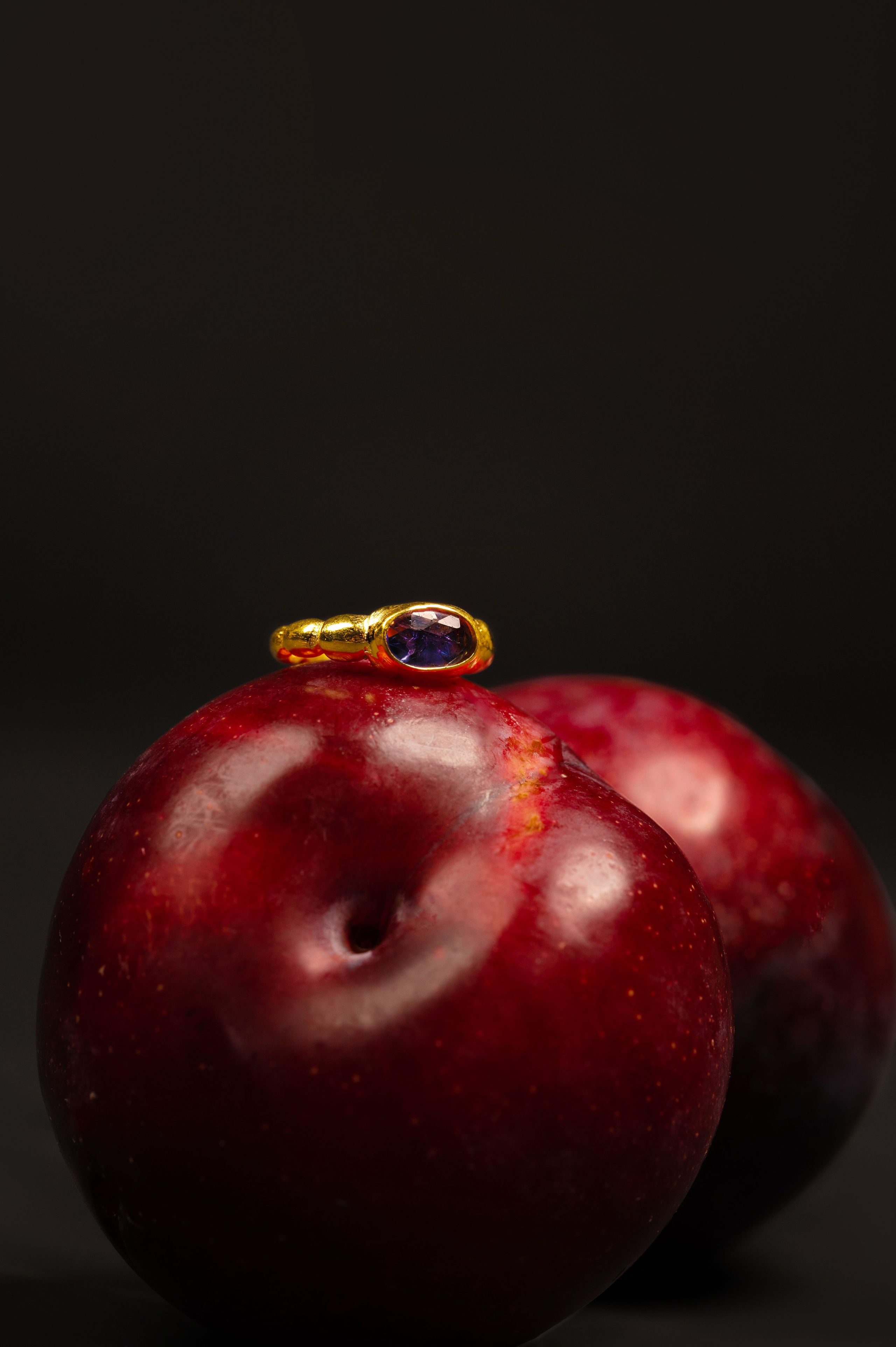 Jewelry “Astartelux”. Photographer in Luxembourg Tanita