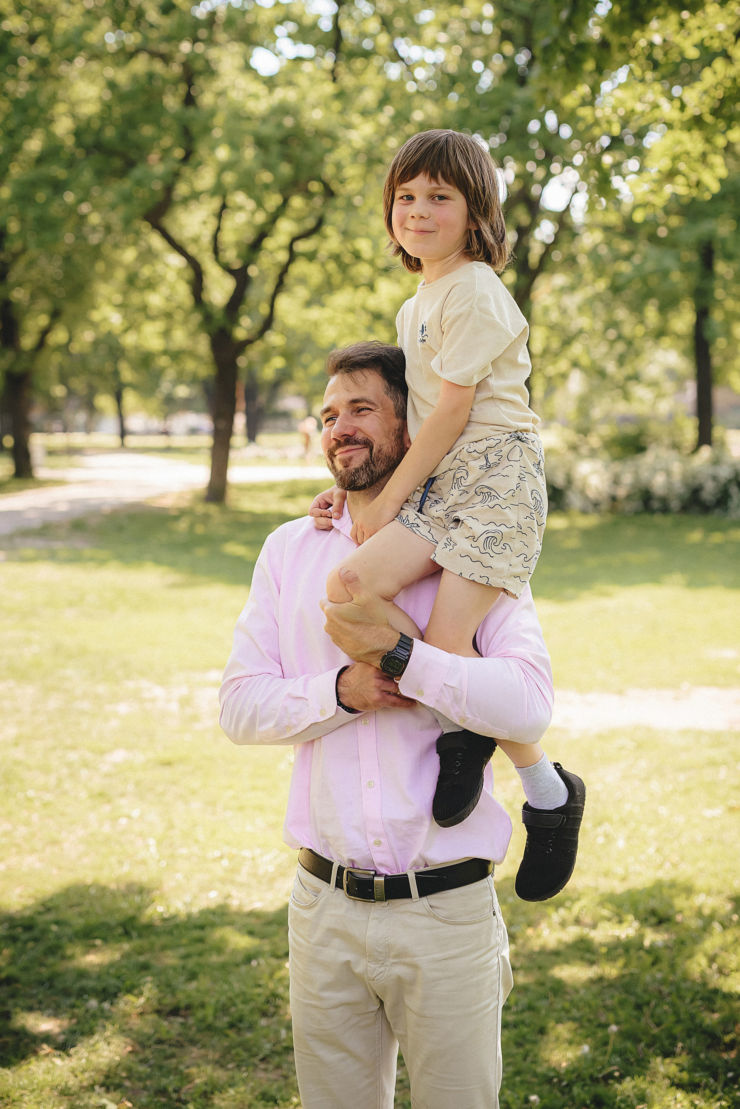 Zīles Skolas Izlaidums. Fotogrāfs Rīgā. Gīmenes, individuālās un dažādu produktu fotosesijas