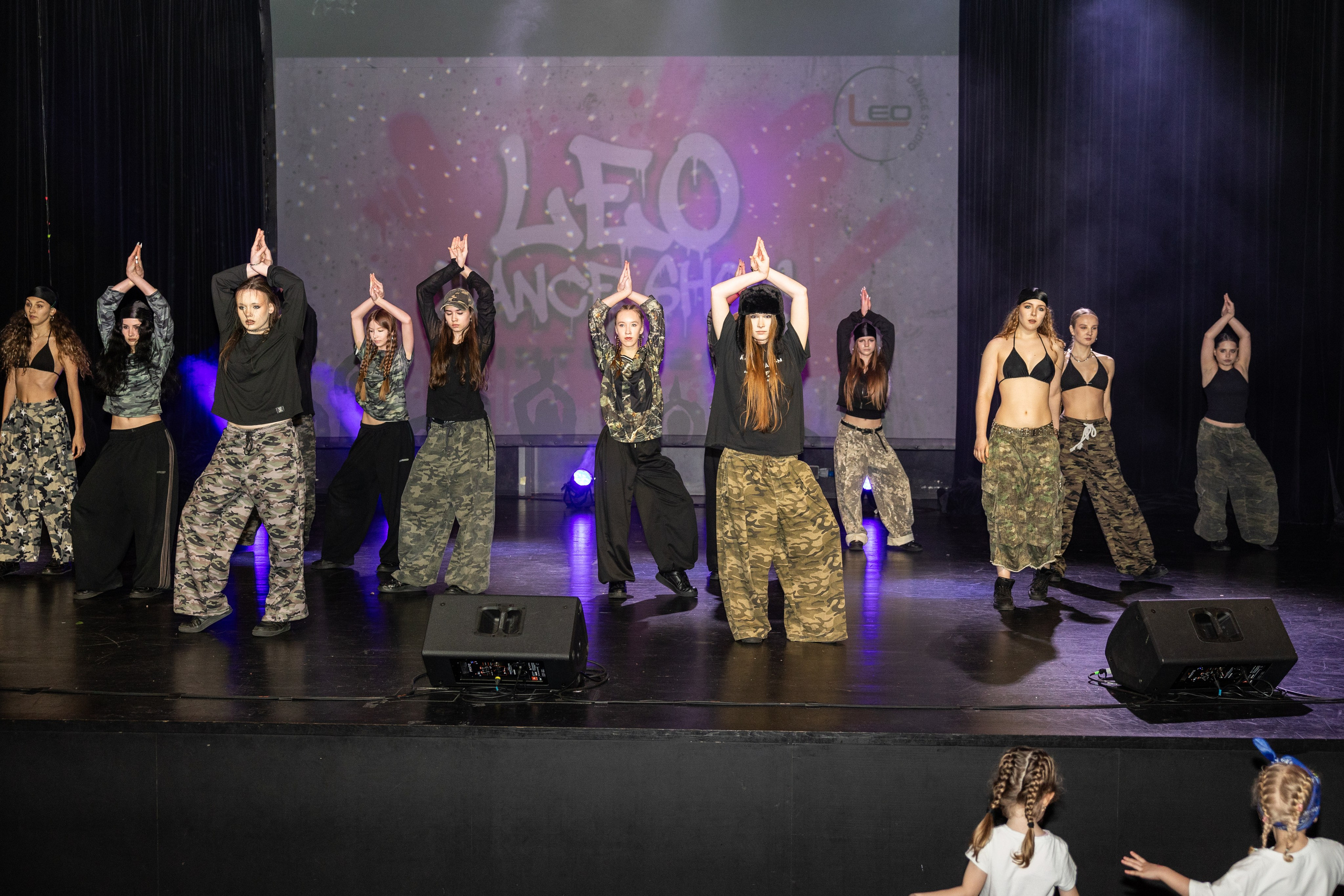 LEO DANCE SHOW WINTER 2025. Семейный и детский фотограф в Варшаве Мила Бобровская