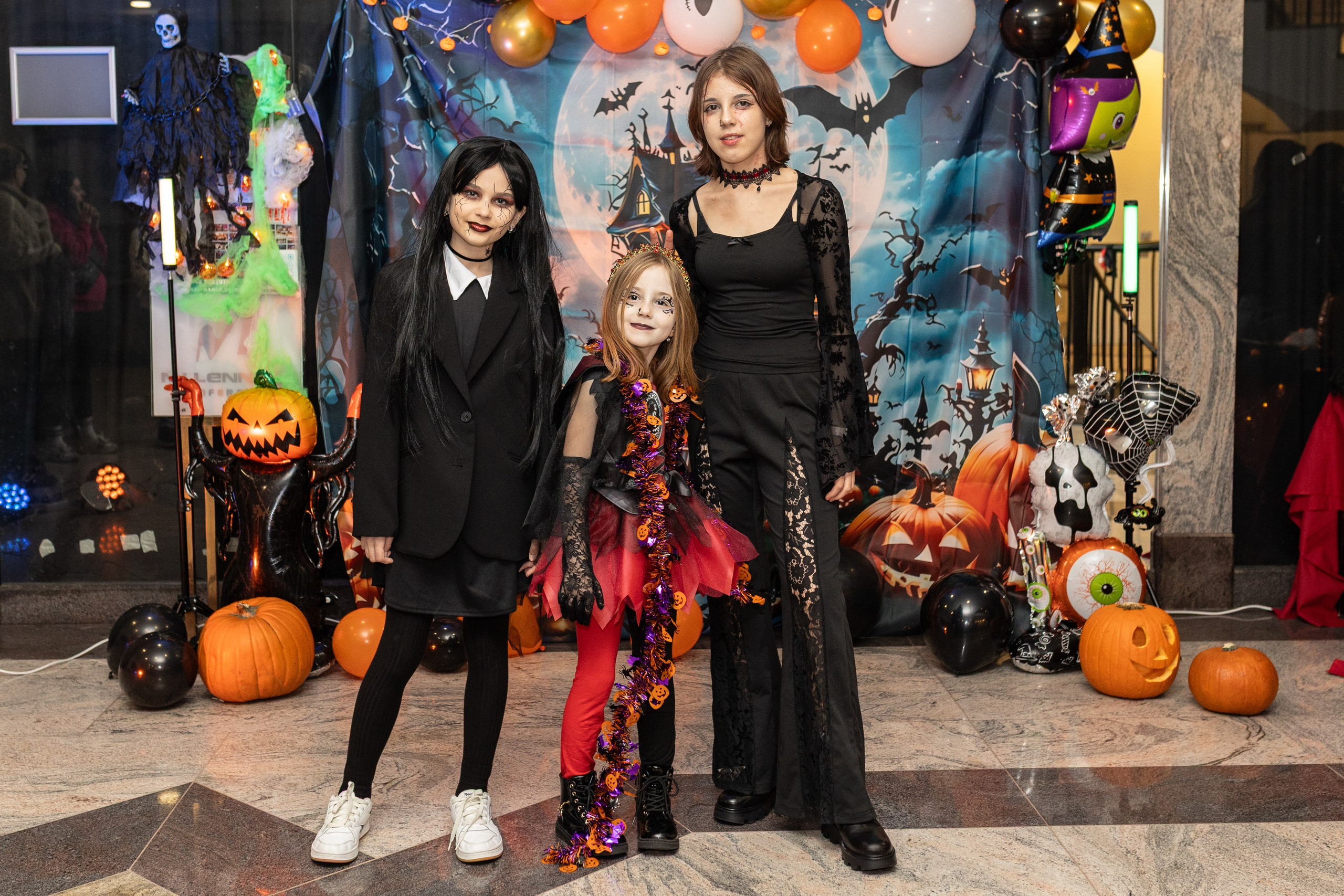 Leo dance studio Helloween 2025. Семейный и детский фотограф в Варшаве Мила Бобровская