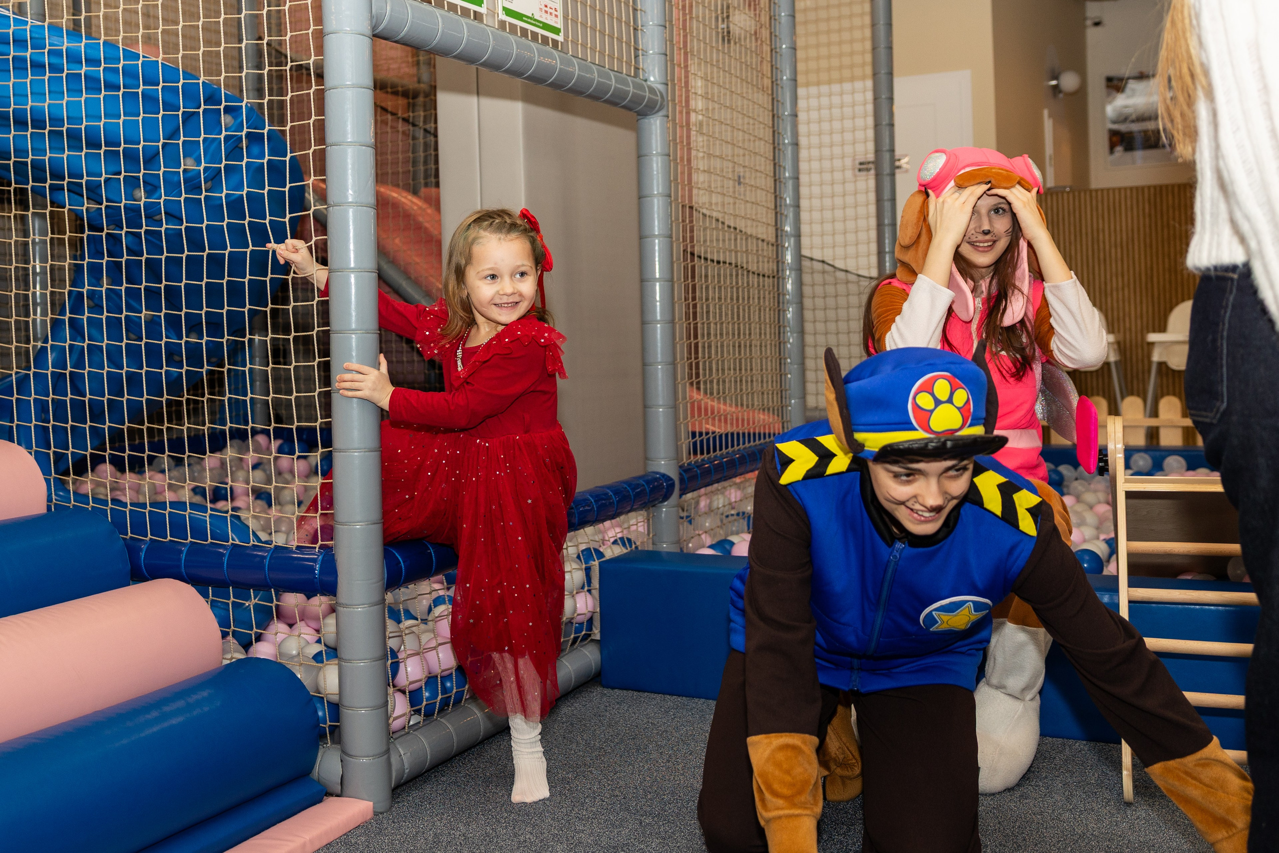 День рождения Артёма 24 января 2026 года. Семейный и детский фотограф в Варшаве Мила Бобровская