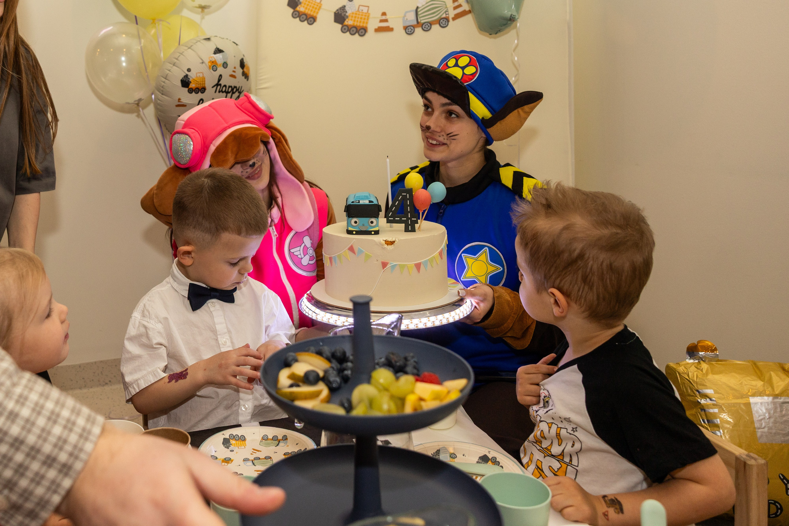 День рождения Артёма 24 января 2026 года. Семейный и детский фотограф в Варшаве Мила Бобровская