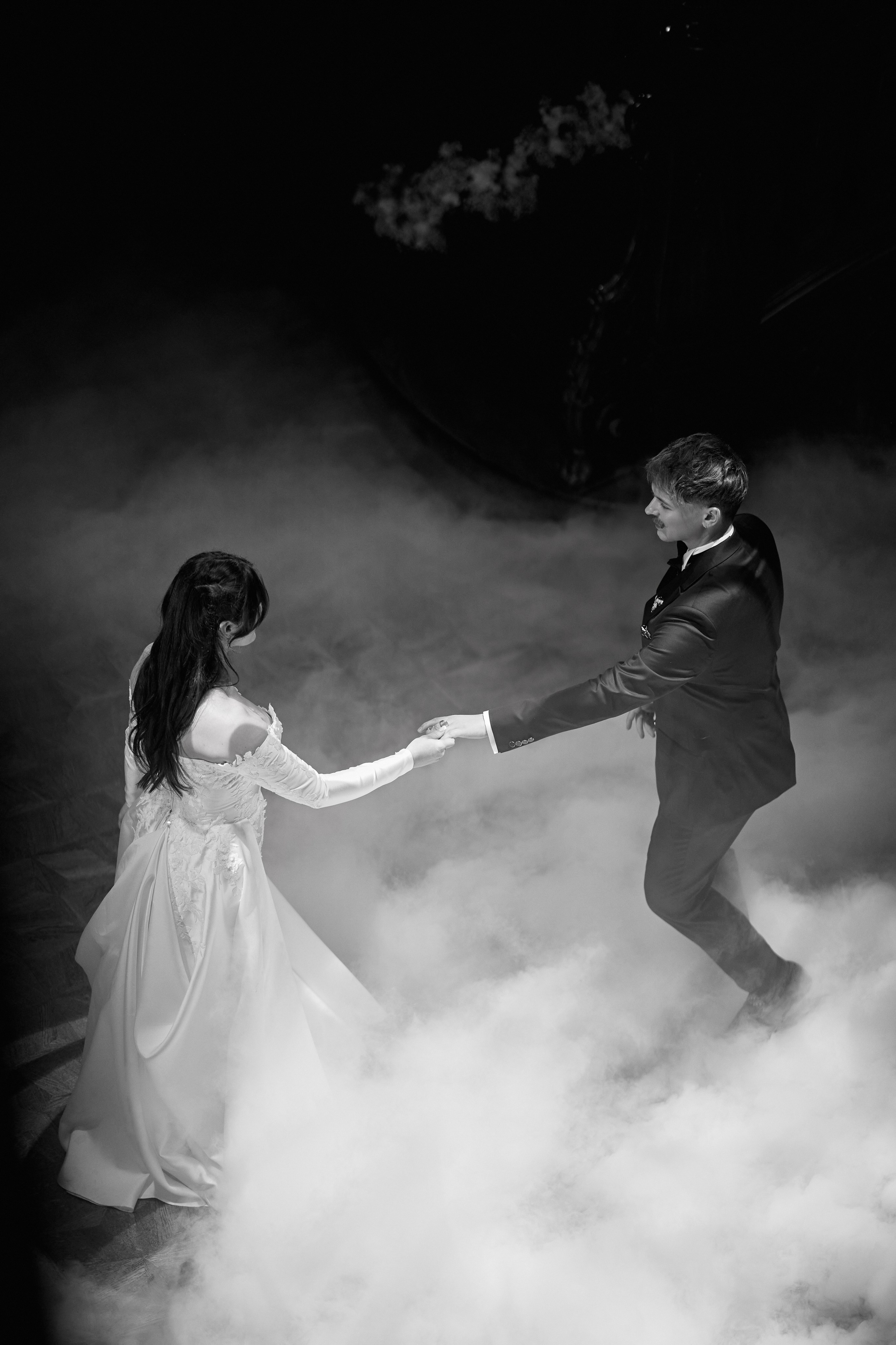Wiktoria & Kacper. Pałac Goetz. Fotograf ślubny i rodzinny w Krakowie Yana Klymova