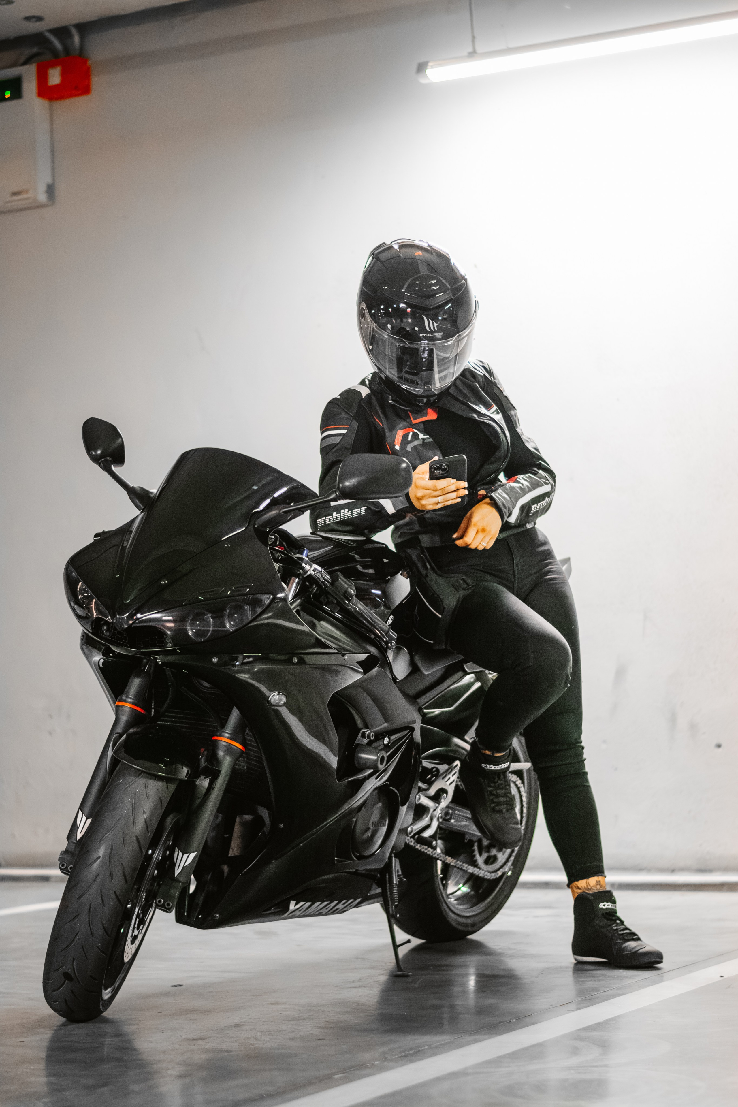Yamaha R6. Johnnyshoots