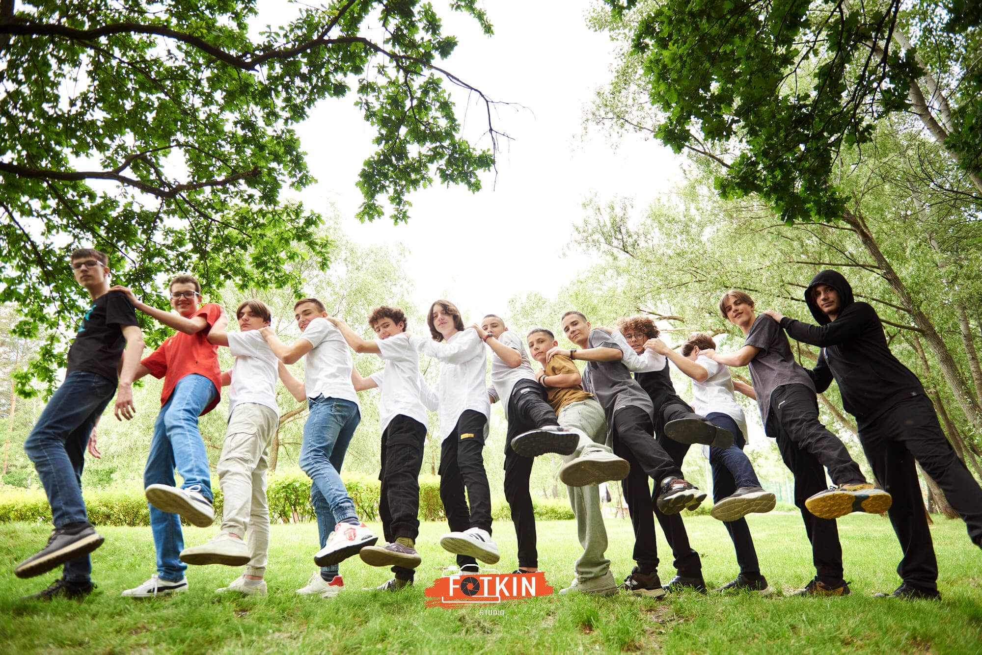 Випускний альбом для 9 та 11 класу замовити в Києві. Випускні альбоми фотокниги Київ та Дніпро