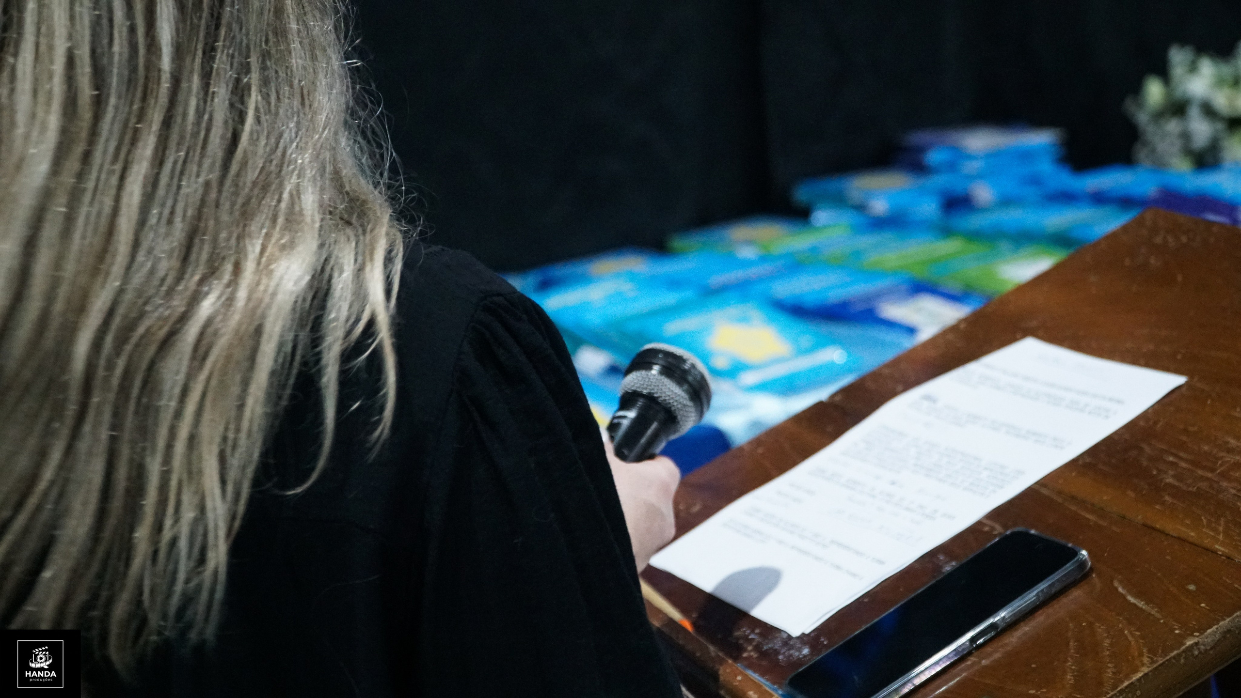 Noite autógrafos colégio Aurélio Buarque de Holanda. Handa Produções