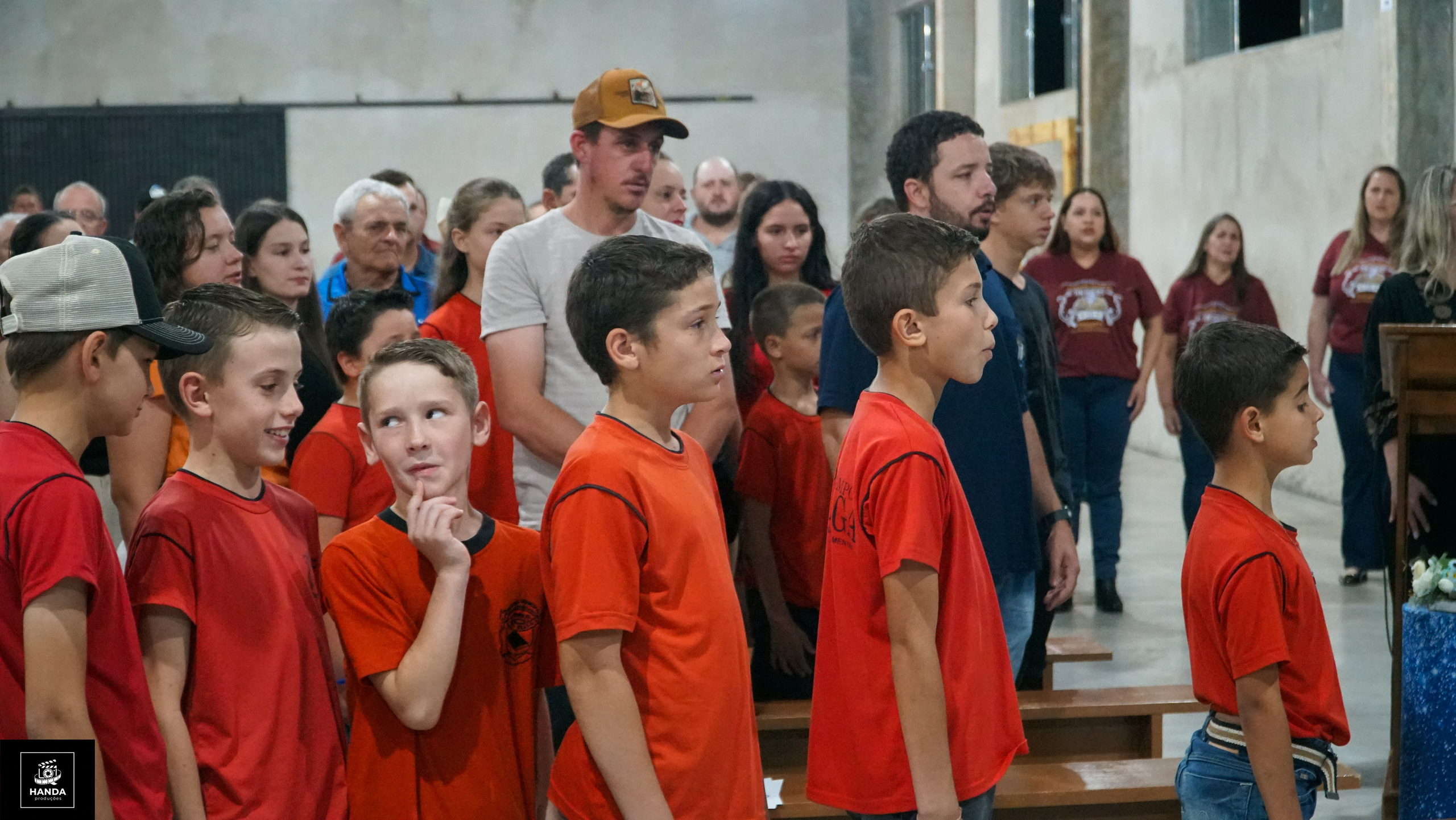Noite autógrafos colégio Aurélio Buarque de Holanda. Handa Produções
