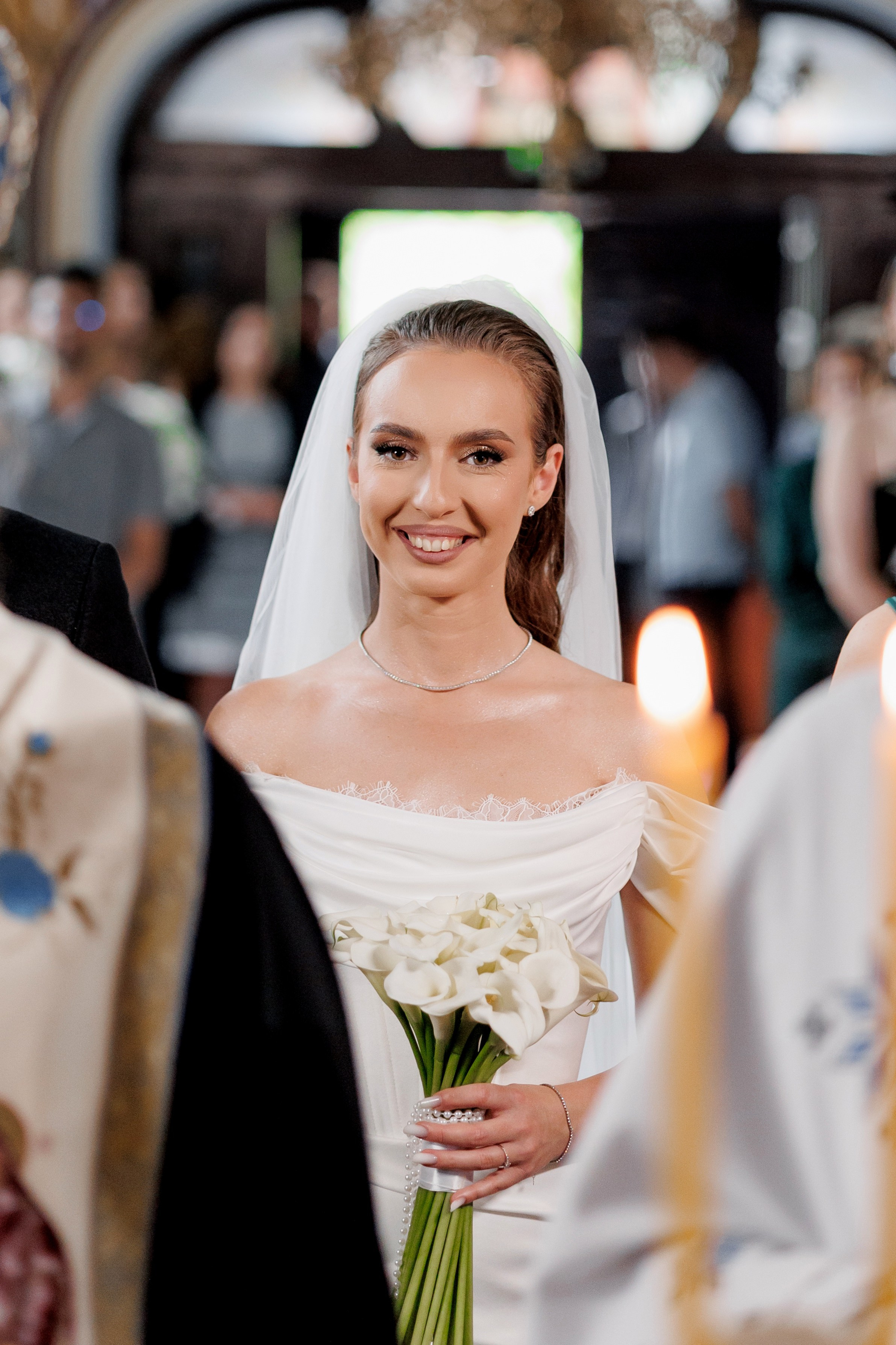 Wedding Photographer, based in Iasi, Romania, but will travel all over the globe to make sure you look amazing in all your wedding photos