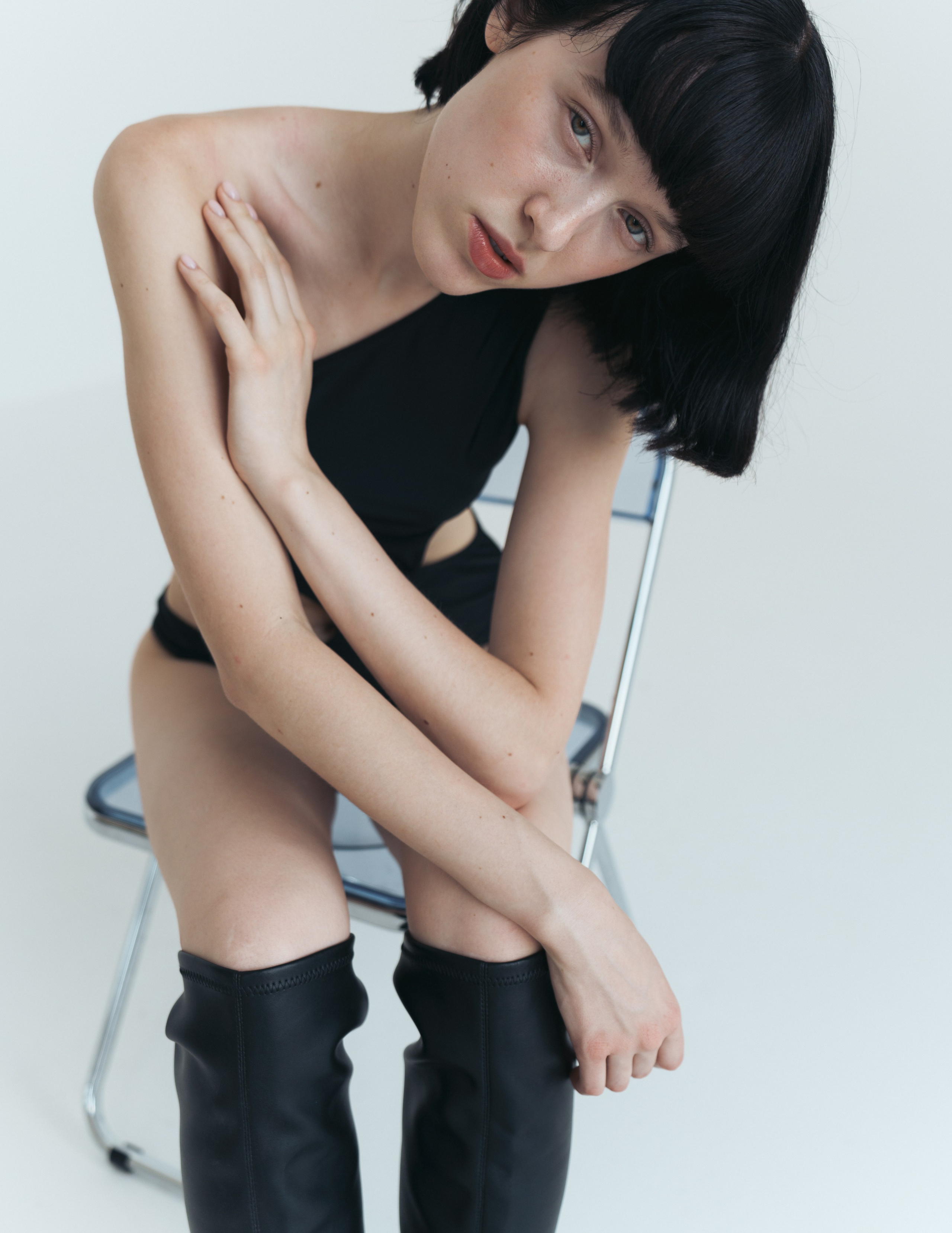 Q. Alisha Geva женский портретный фотограф в Дубае