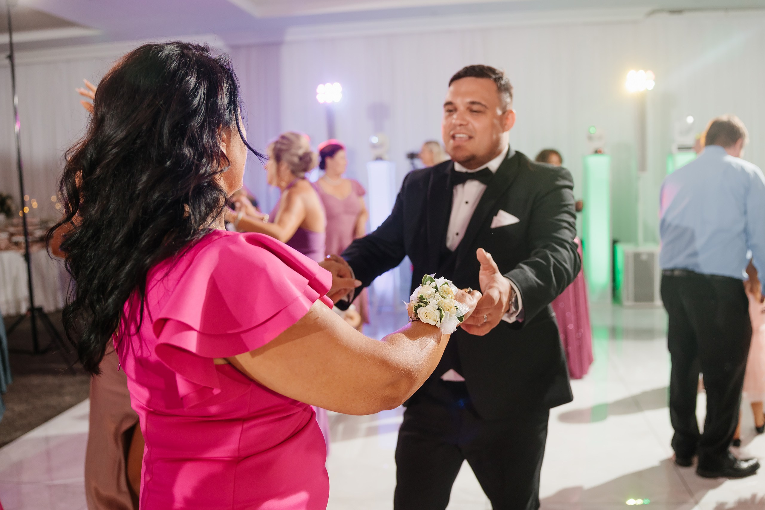 31.08.2024 Wedding. Wedding family event photographer in Chicago Nick Yushevich