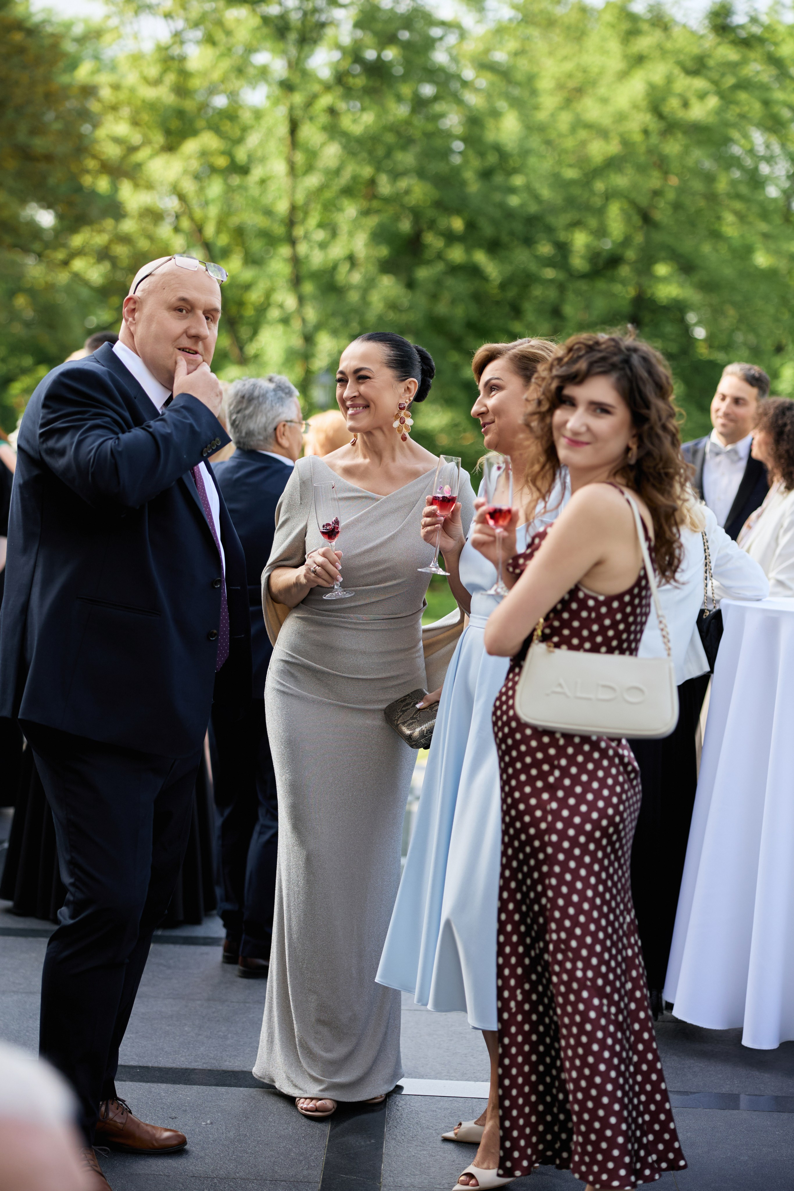 Wiktoria & Kacper. Pałac Goetz. Fotograf ślubny i rodzinny w Krakowie Yana Klymova