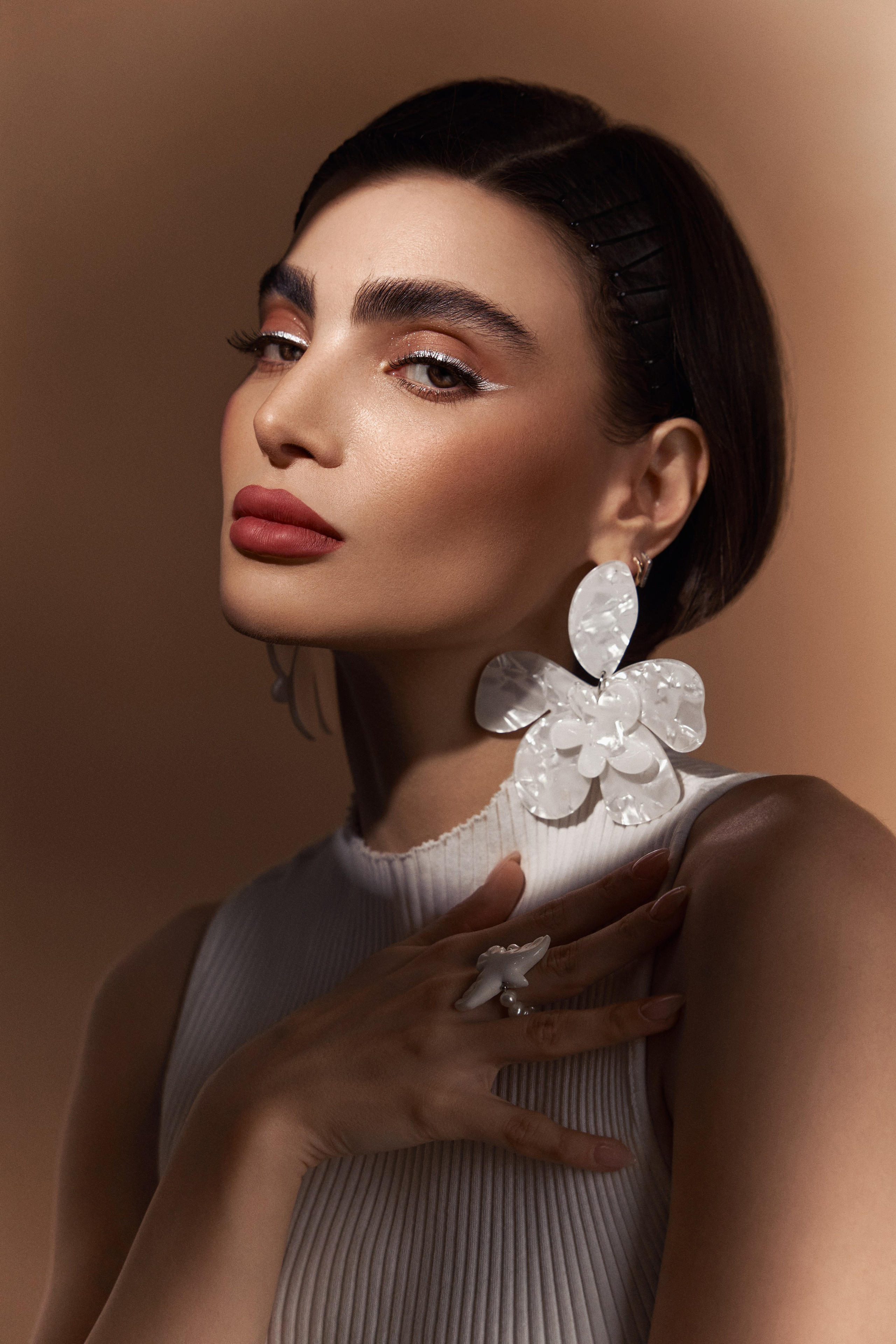 STUDIO EXPERIENCE. Female Photographer in Dubai