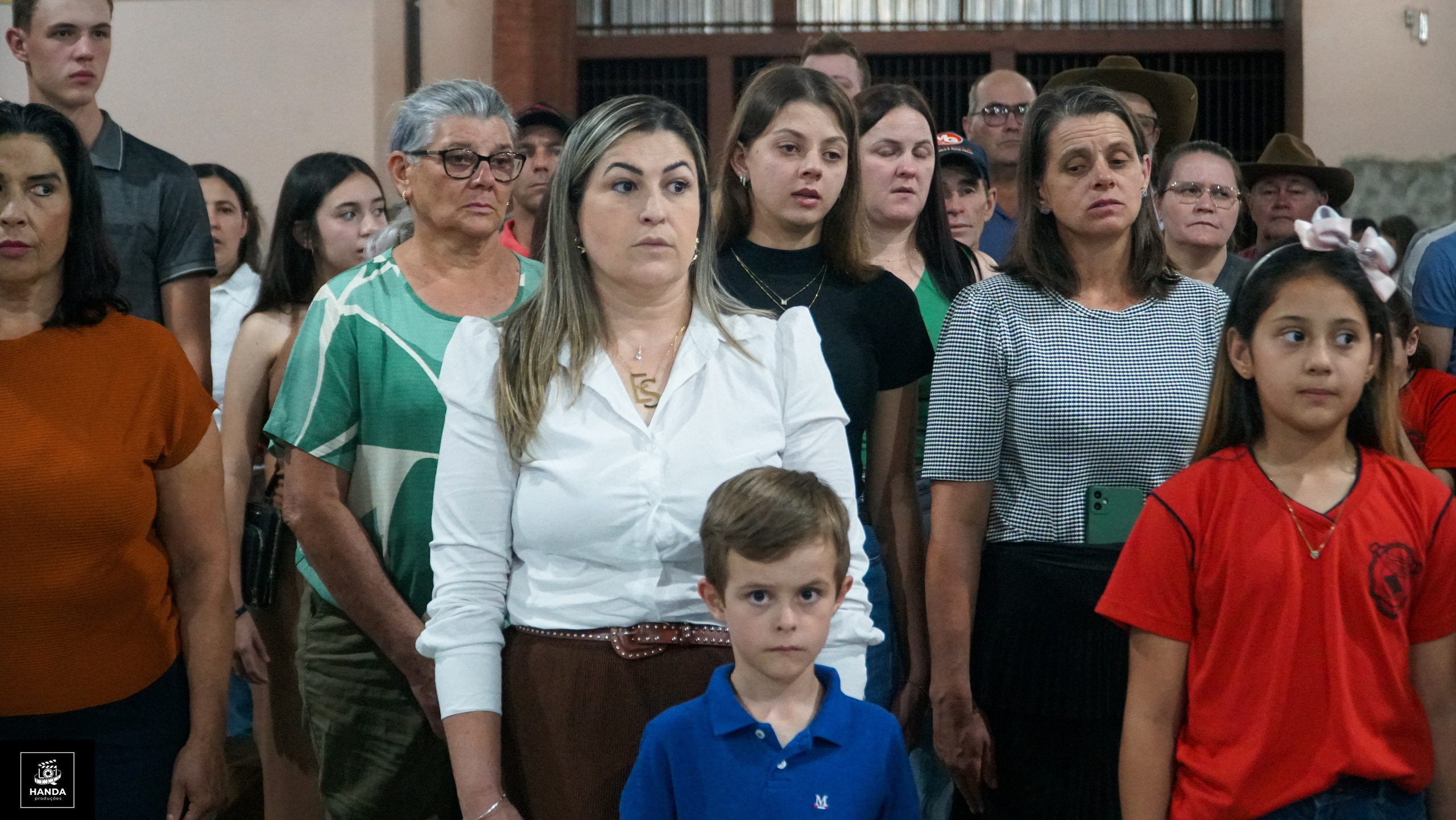 Noite autógrafos colégio Aurélio Buarque de Holanda. Handa Produções