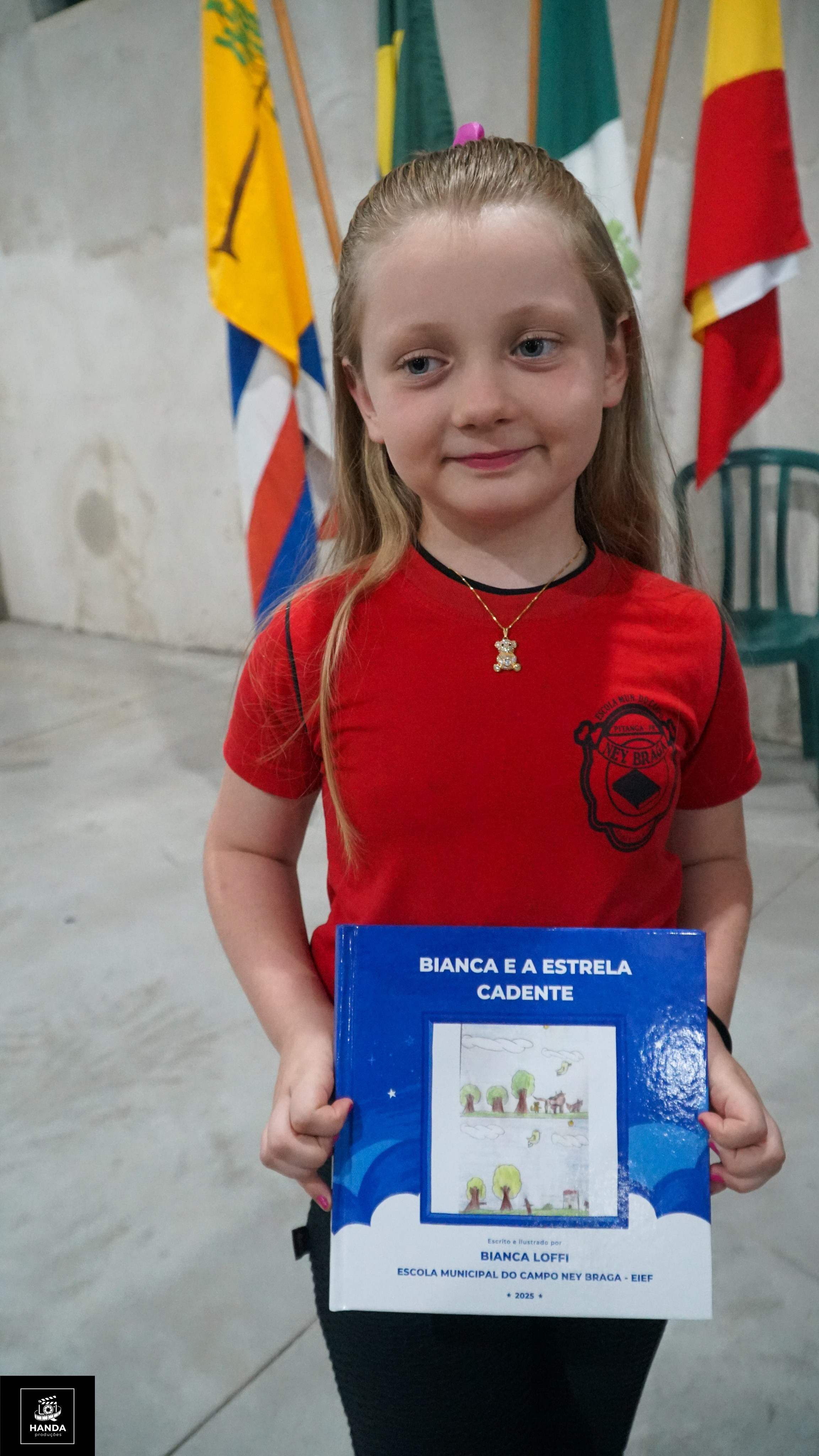 Noite autógrafos colégio Aurélio Buarque de Holanda. Handa Produções