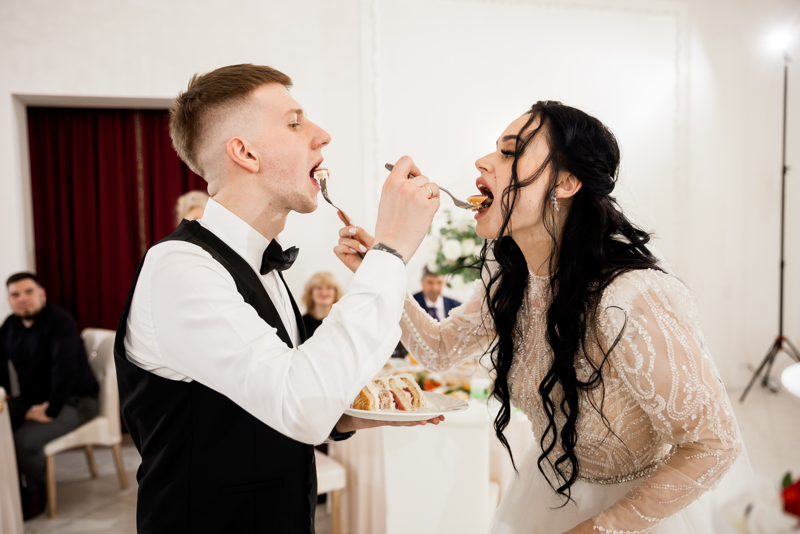 Irina Ermak Hudson Valley wedding photographer. Irina Ermak wedding photographer in New York