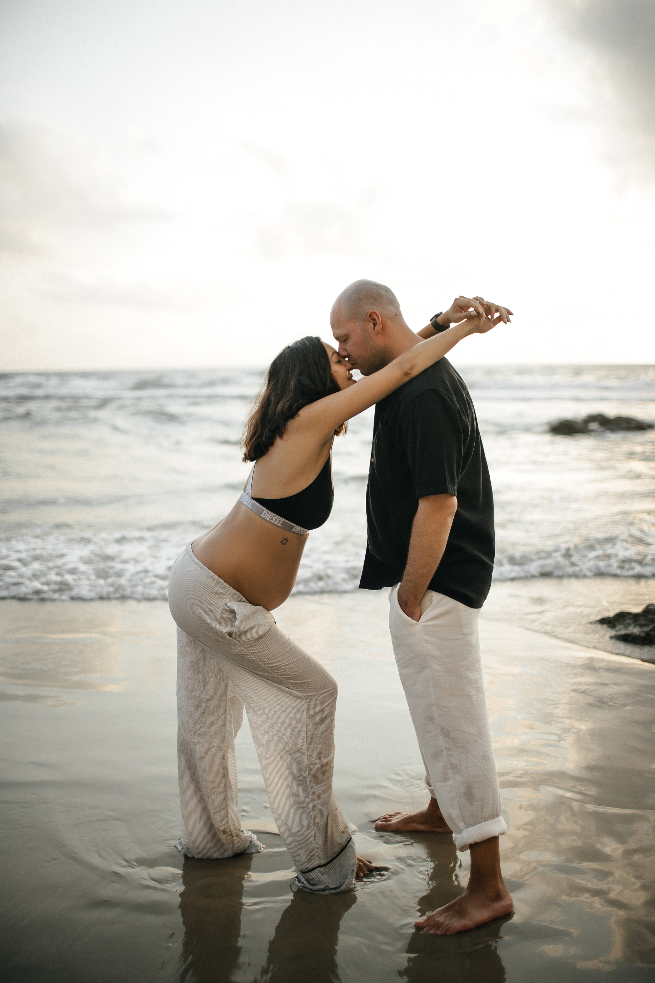 Katya & Fil Givat Olga. Family photographer in Israel