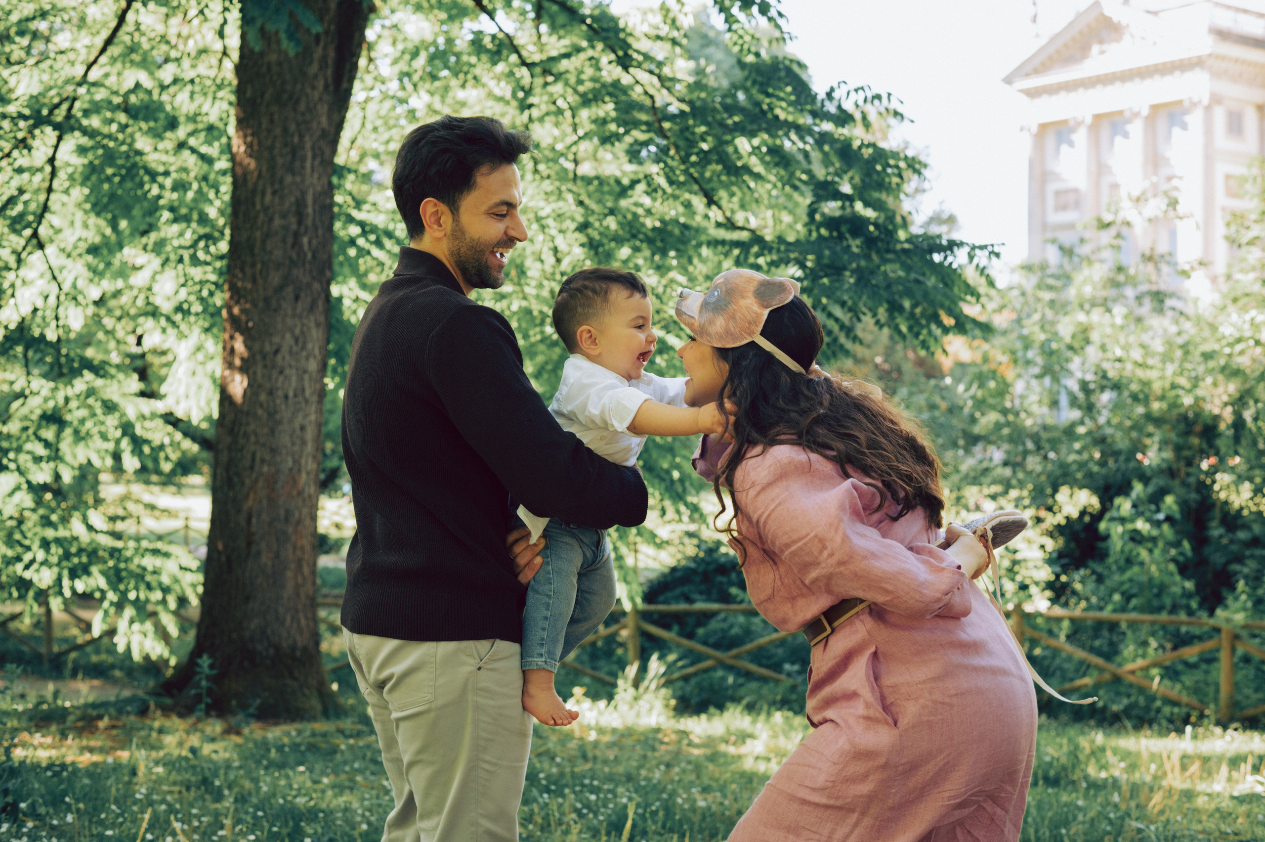 Nassib Maryam & Alexander in Milan. AnaMilanoFoto | Couple & Wedding Photographer in Milan