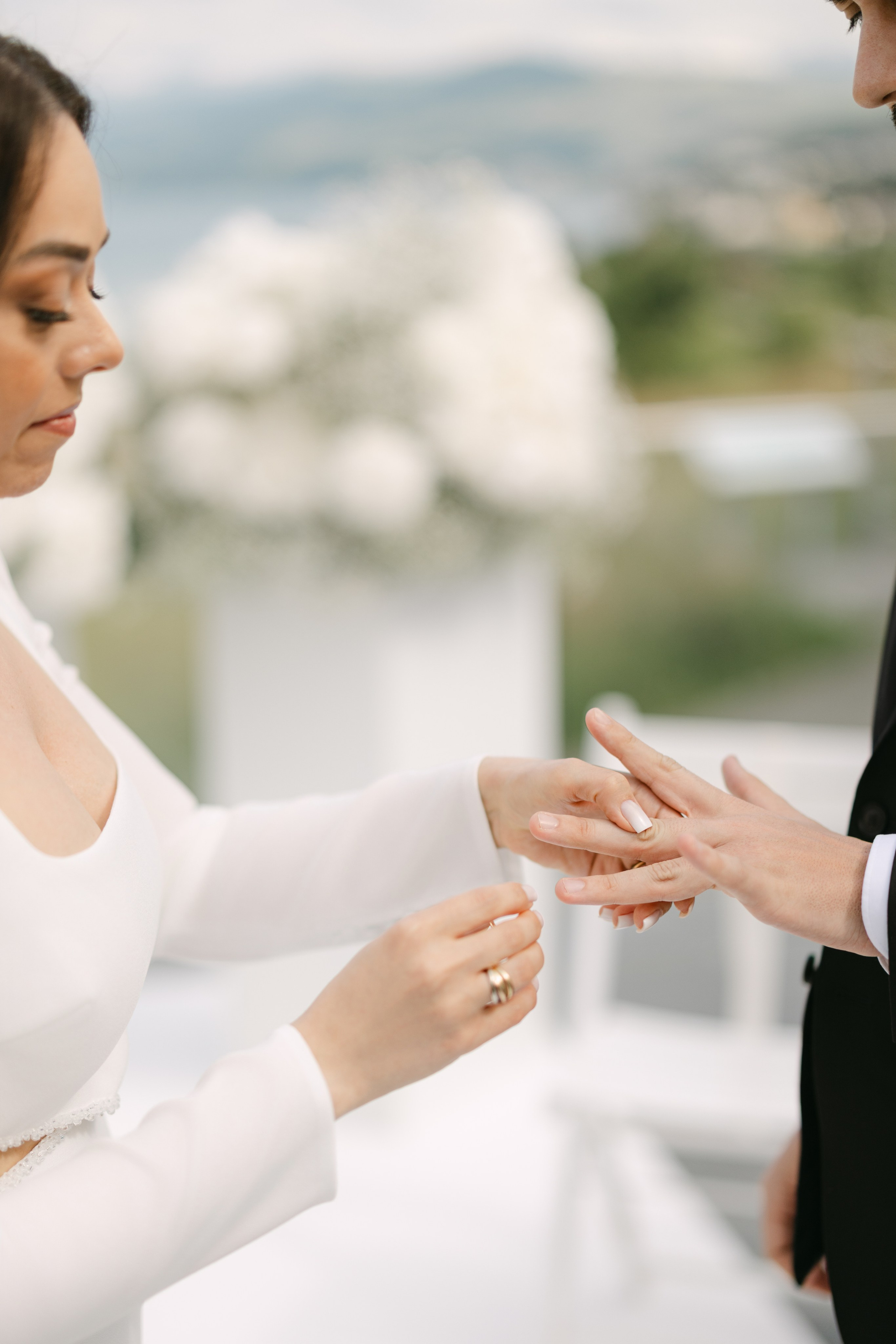 Unvergessliche Hochzeit am Zürichsee: Landgasthof Halbinsel Au. Familien- & Hochzeitsfotografin Schweiz. Valeria Diaz in Zürich und Umgebung