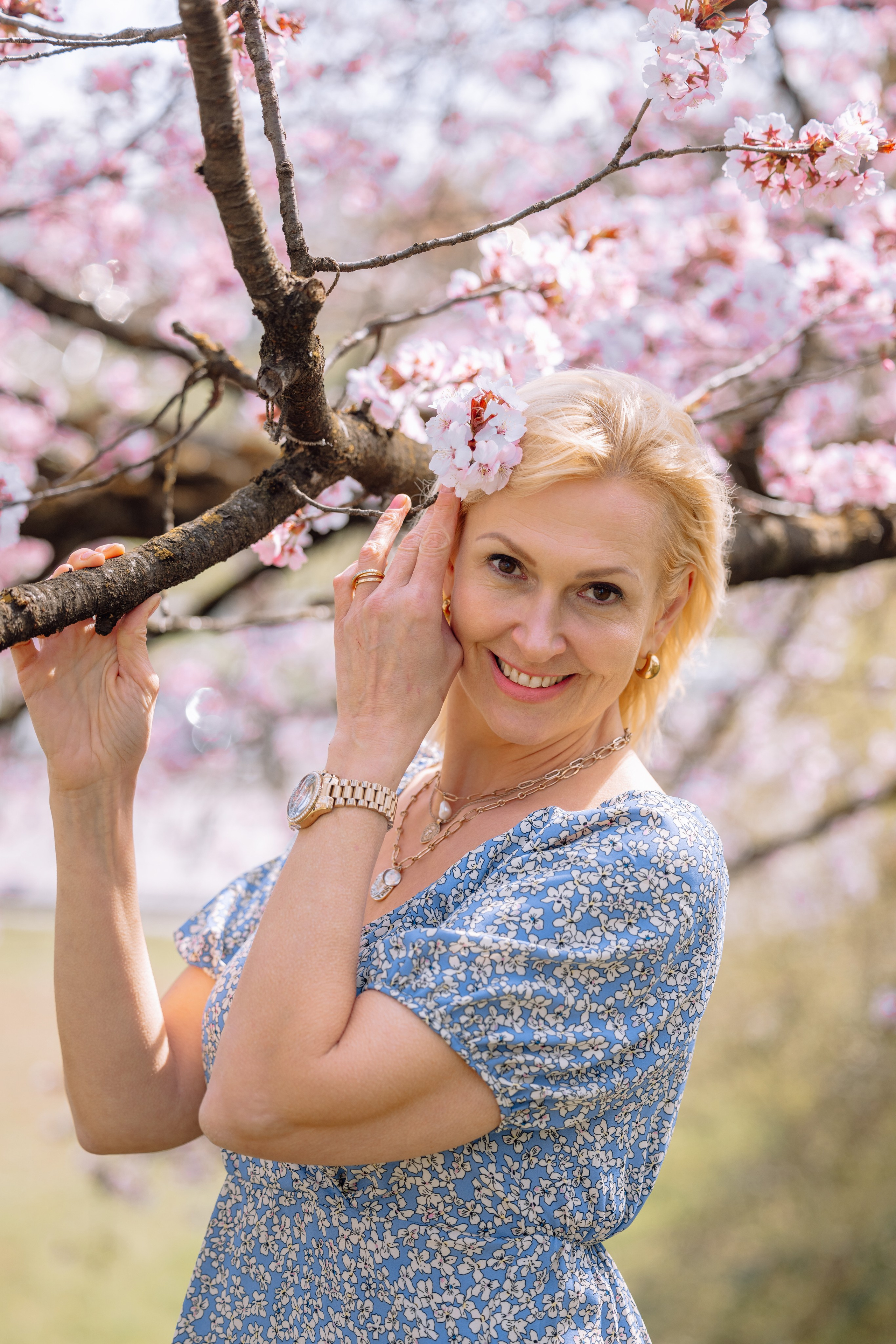Blütezeit im Olympiapark München. Hochzeitsfotograf München Taufe Familienfotograf Tanja Mauke