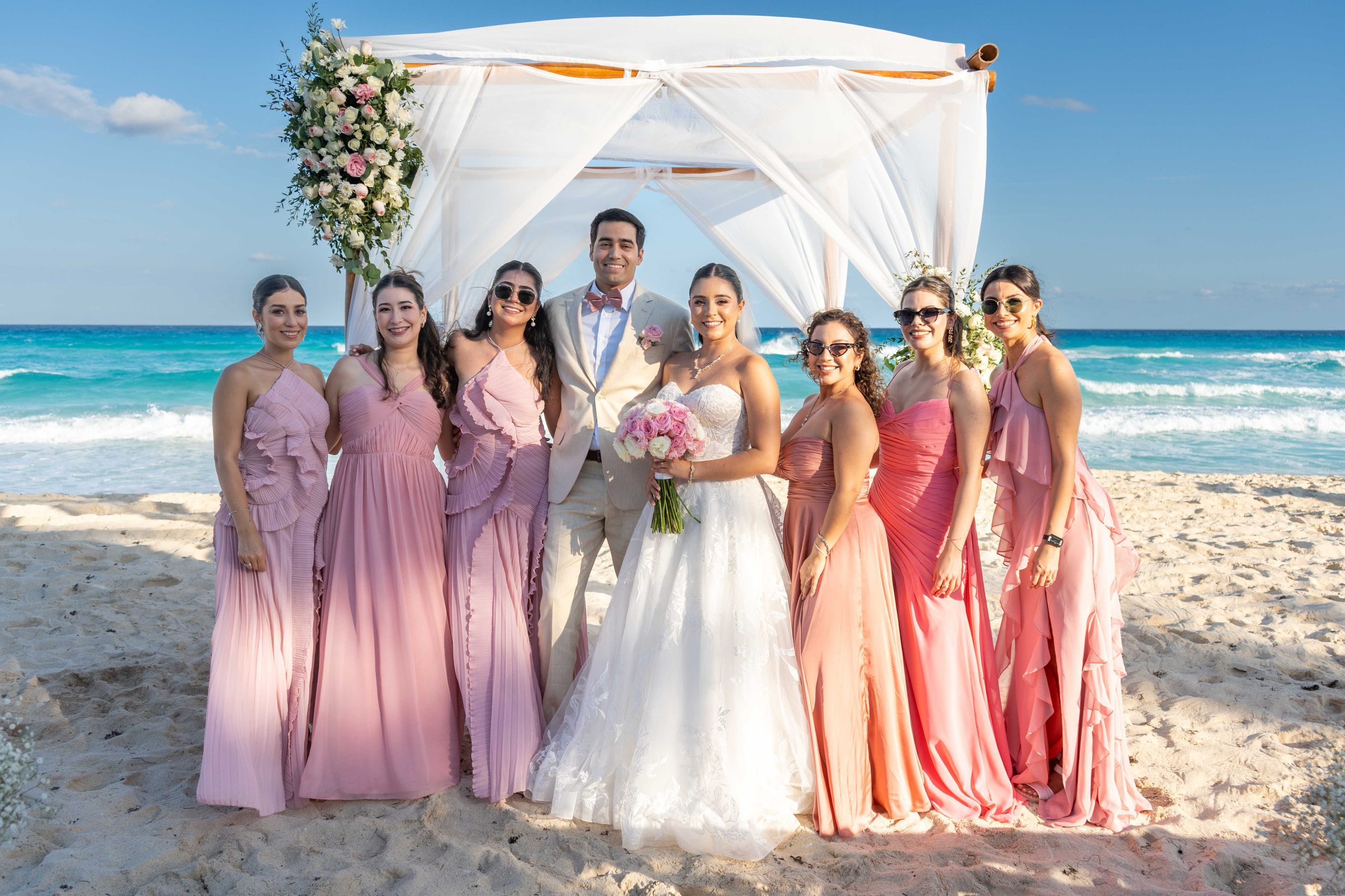Wedding Photo Cancun. Alfredo Vazquez Wedding Films & Photography | Mexico & Destination Weddings
