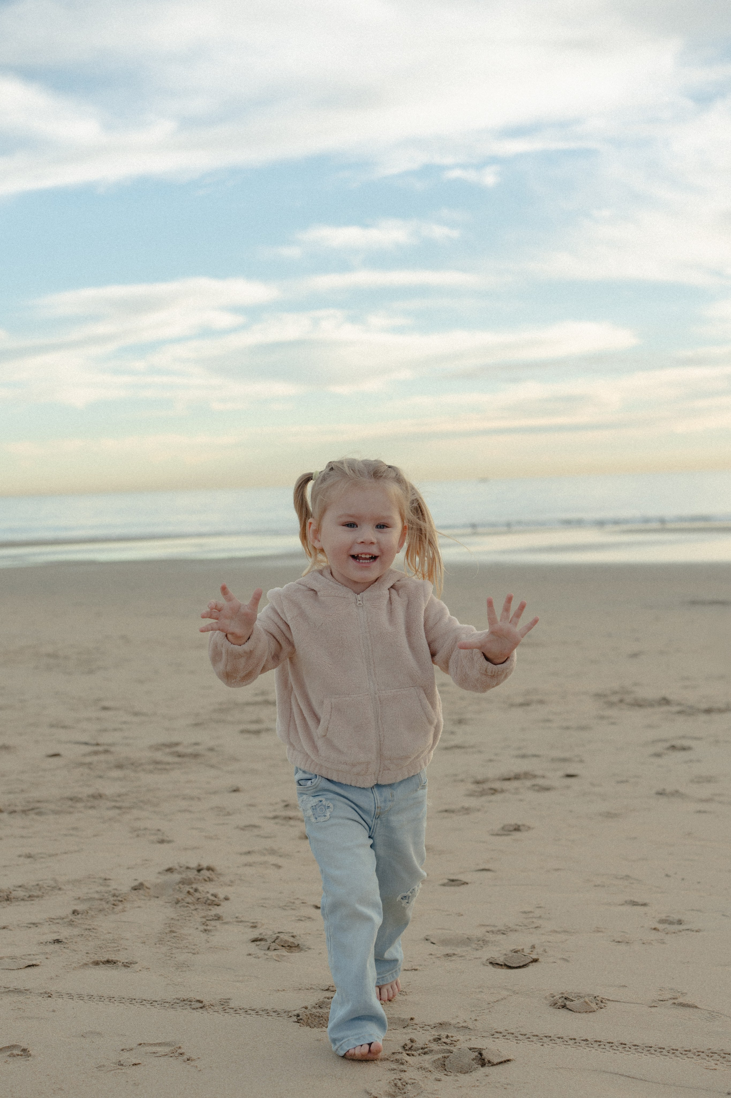 Daria and Stef. Mom and daughter photo session. Portrait, family, maternity & wedding photography & videography in SoCal Kseni Vibe