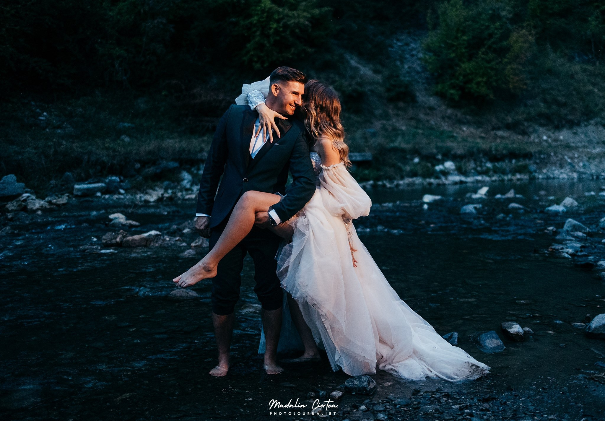 Trash the Dress - Cristina și Ștefan. Mădălin Ciortea - fotograf de nuntă și de familie | Dream Art Events