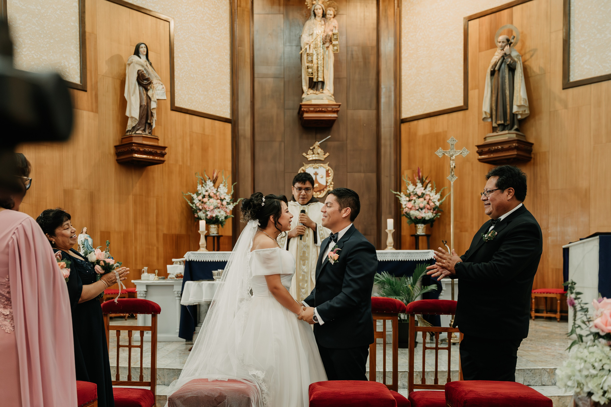 ALEJANDRA + RODRIGO BODA RELIGIOSA. Studio KVTA | Fotografía y Video de Bodas en Arequipa