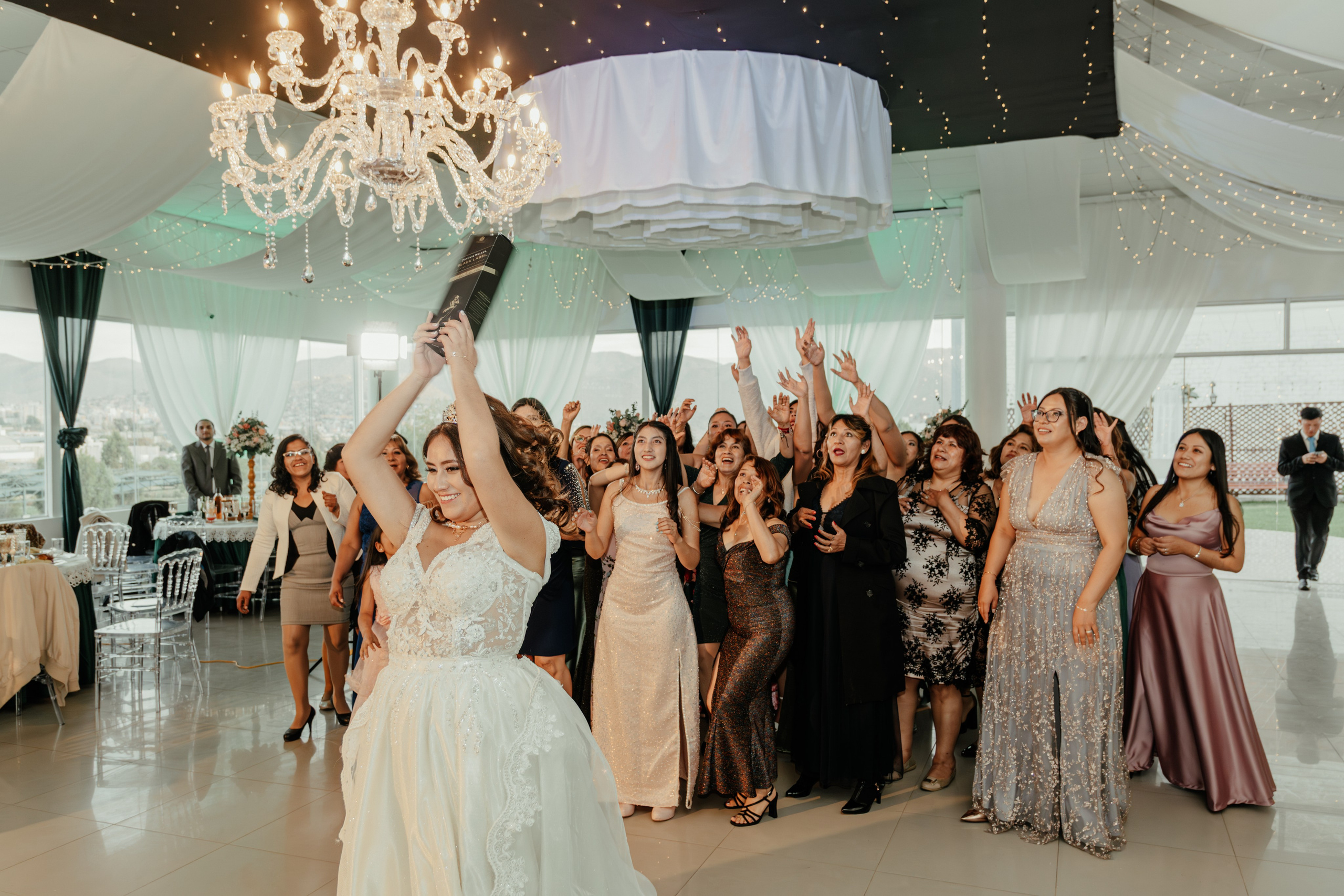 ANGIE + MANUEL BODA RELIGIOSA. Studio KVTA | Fotografía y Video de Bodas en Arequipa