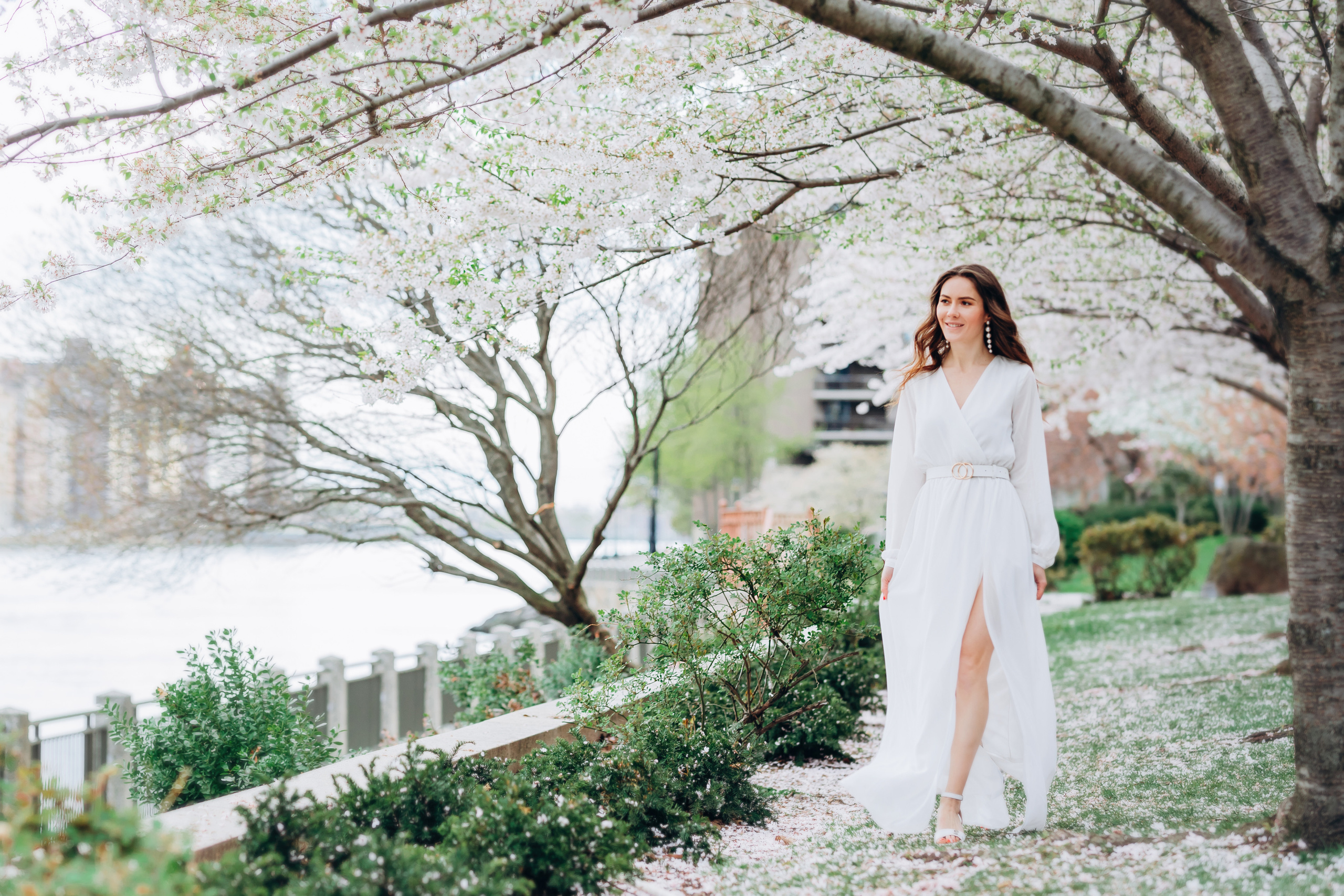 JULIA. Pittsburgh wedding and family photographer