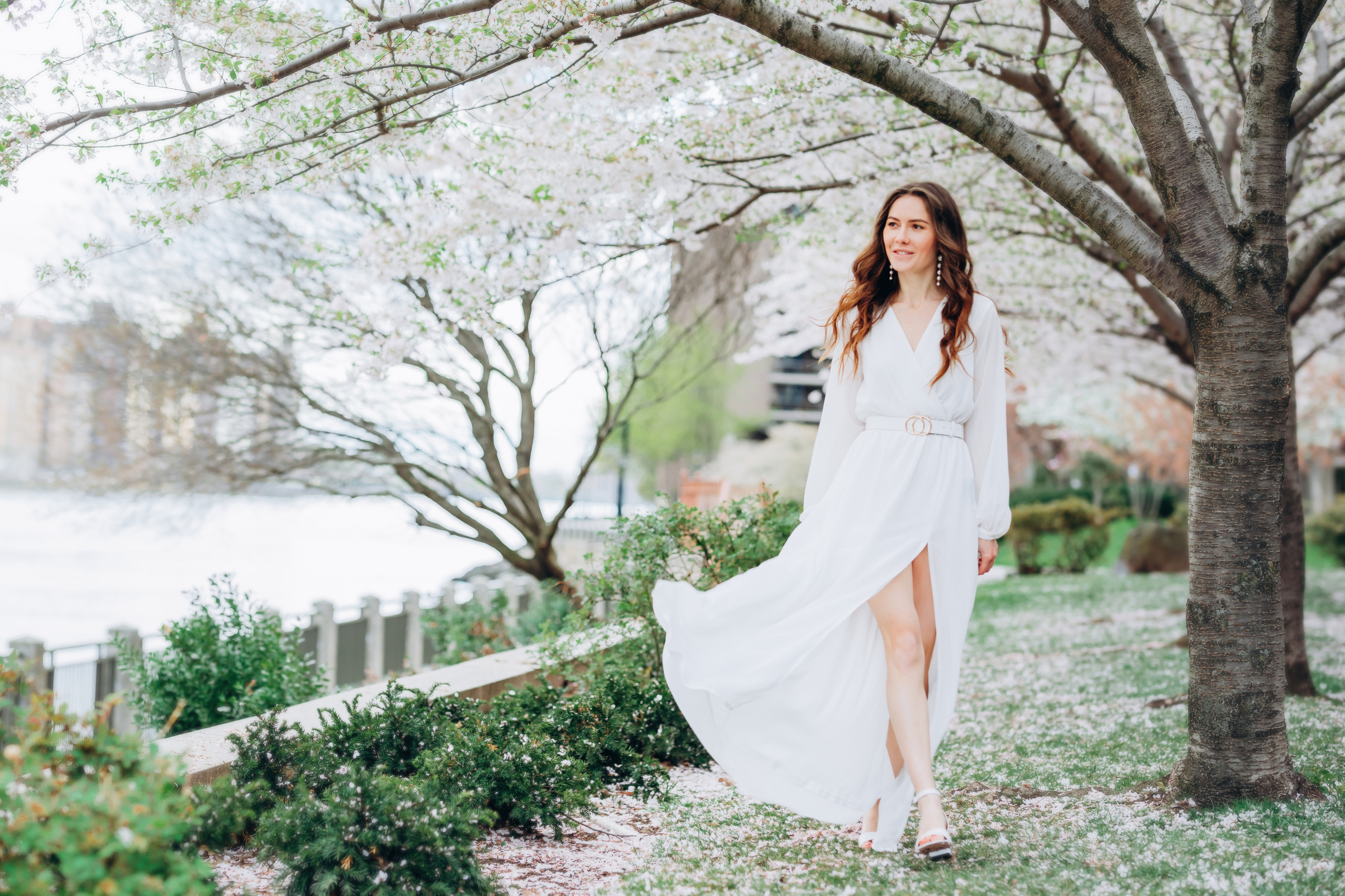 JULIA. Pittsburgh wedding and family photographer