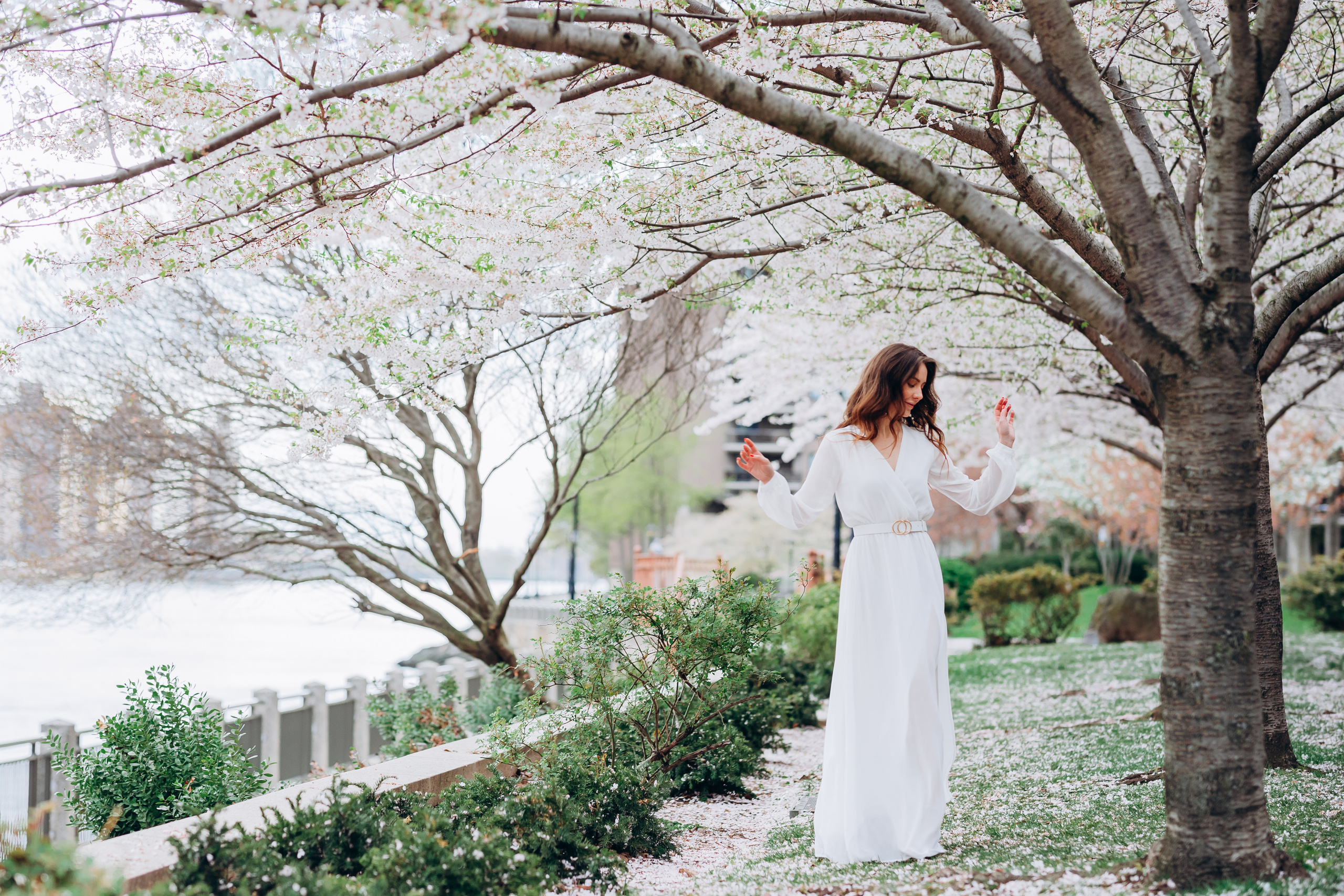 JULIA. Pittsburgh wedding and family photographer