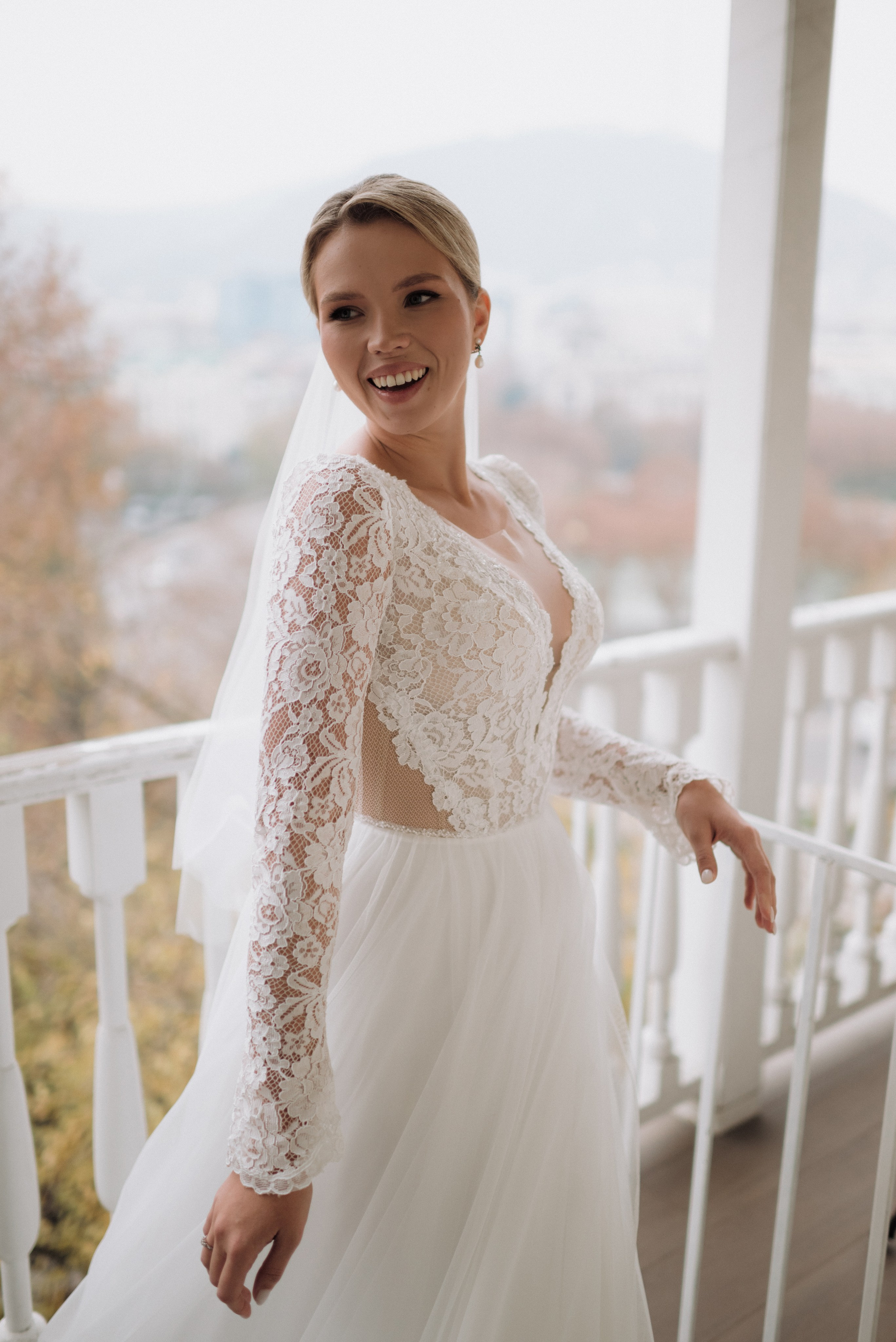 L|R. Maanukki photographer