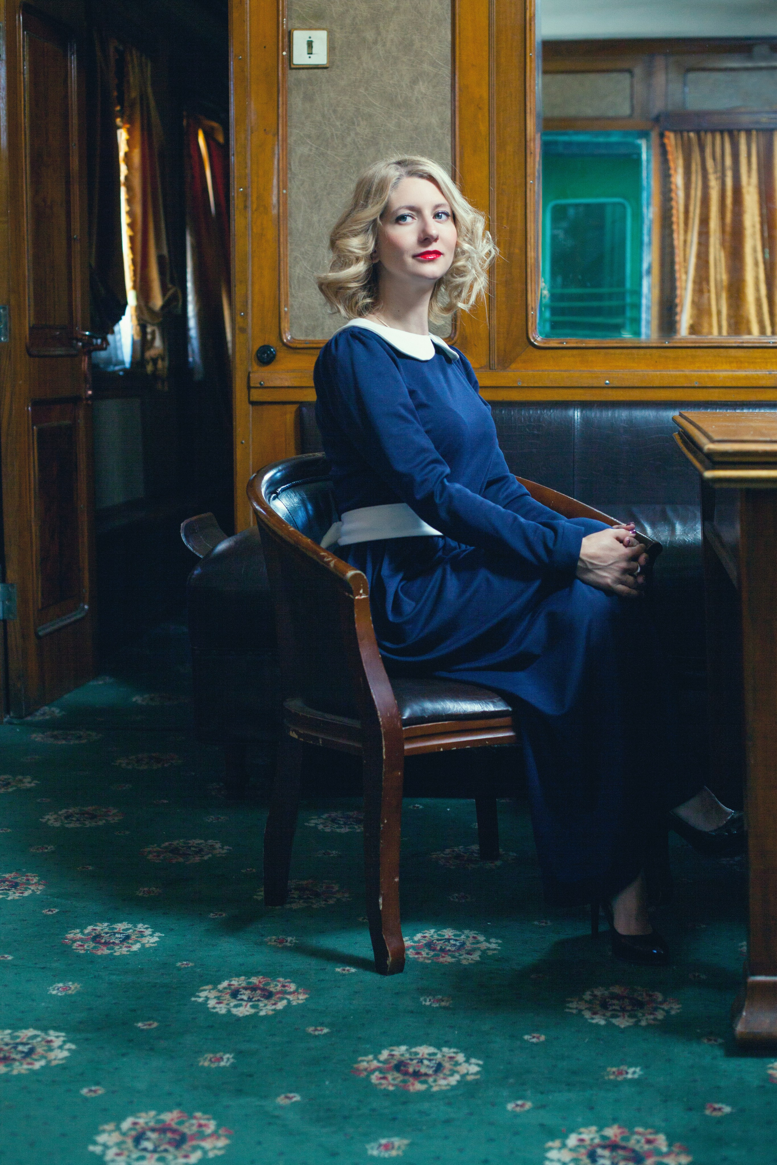 Creative. Photographer Anya Goldenberg. Works in Reading and surrounding areas