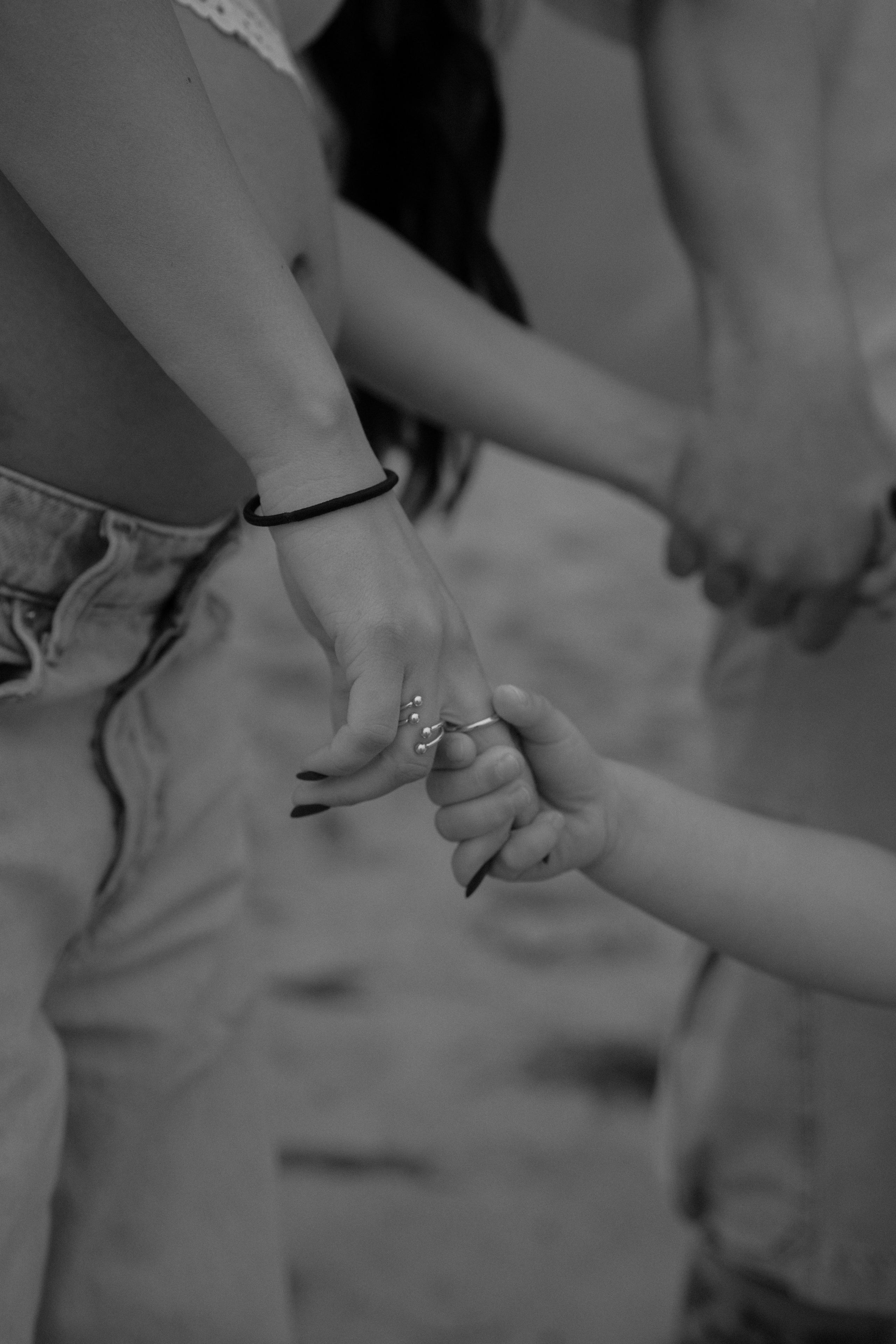 Aziza, Carl & Nelly. Pregnancy photoshoot. Portrait, family, maternity & wedding photography & videography in SoCal Kseni Vibe