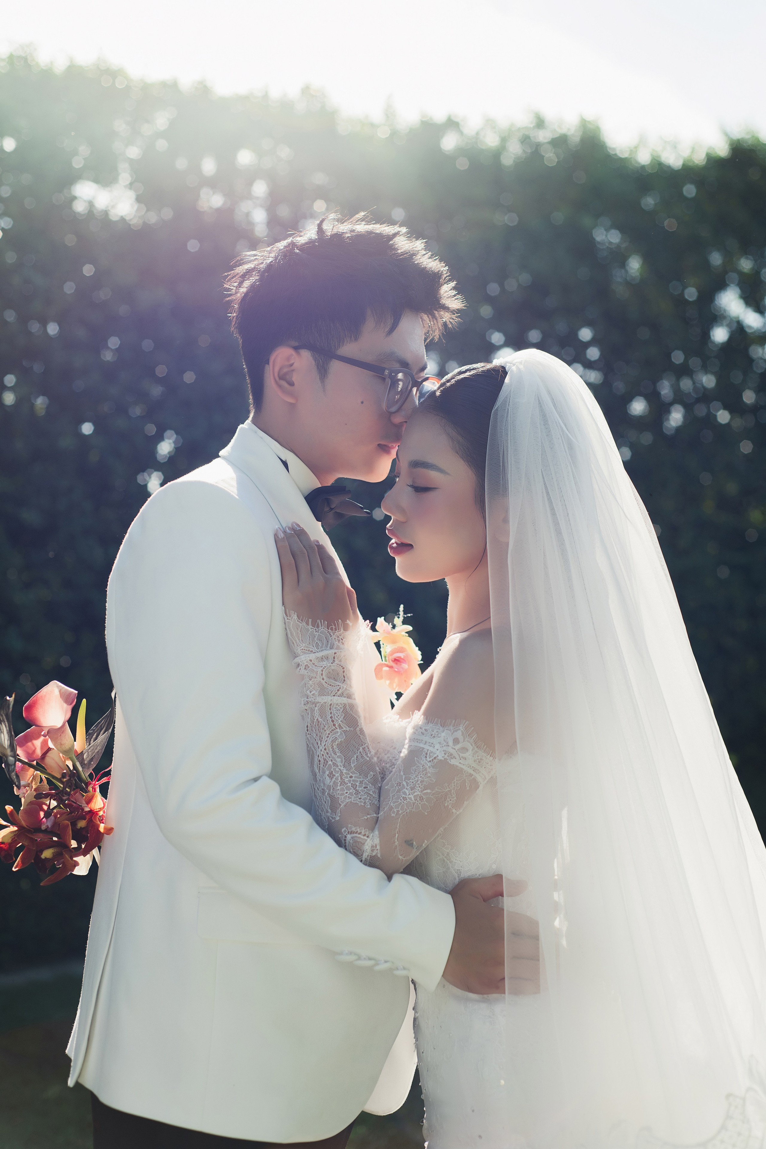 Man + Thu. BenColor Studio