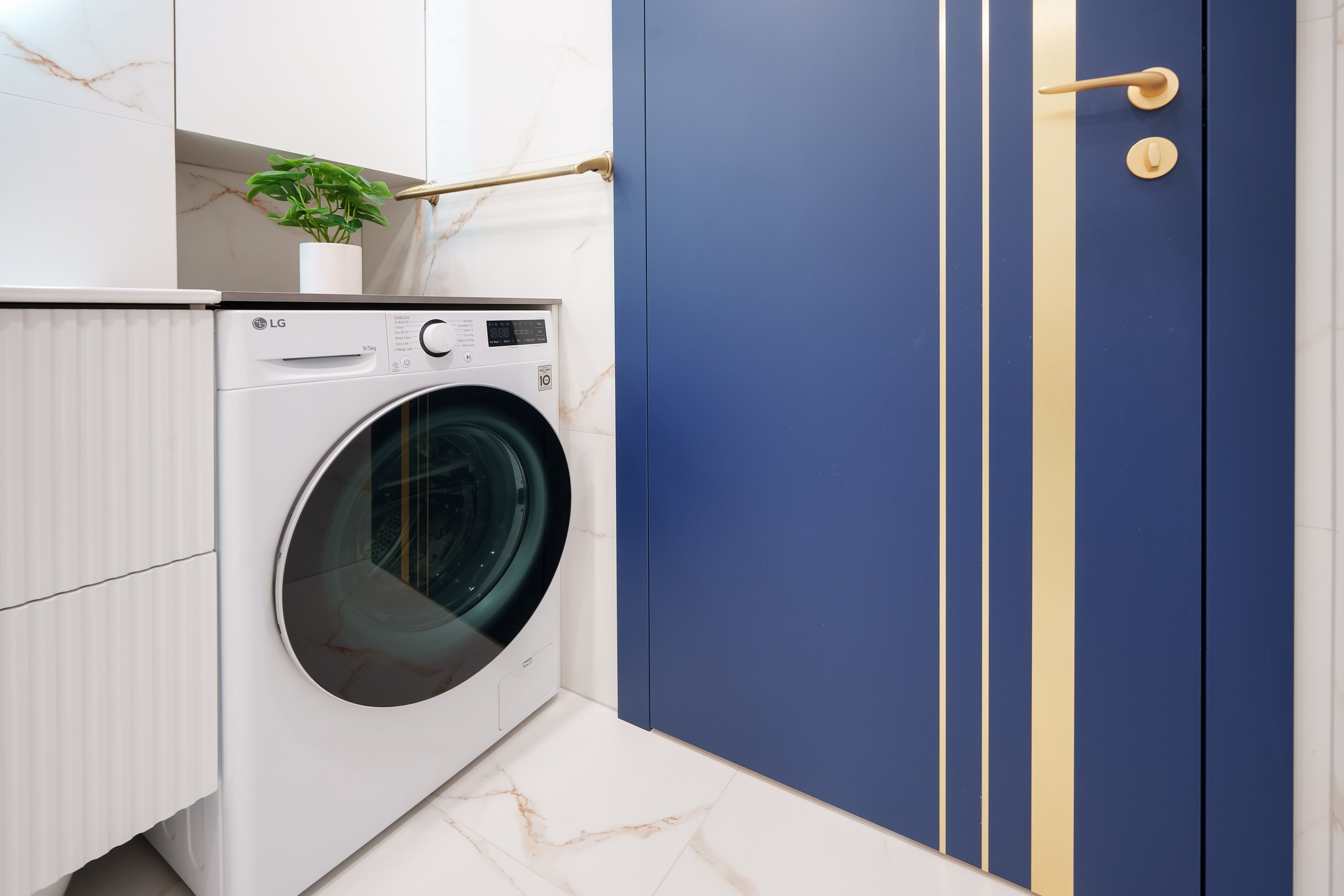 Маžvydo g. 30. Elina Sapiega fotografė Vilniuje